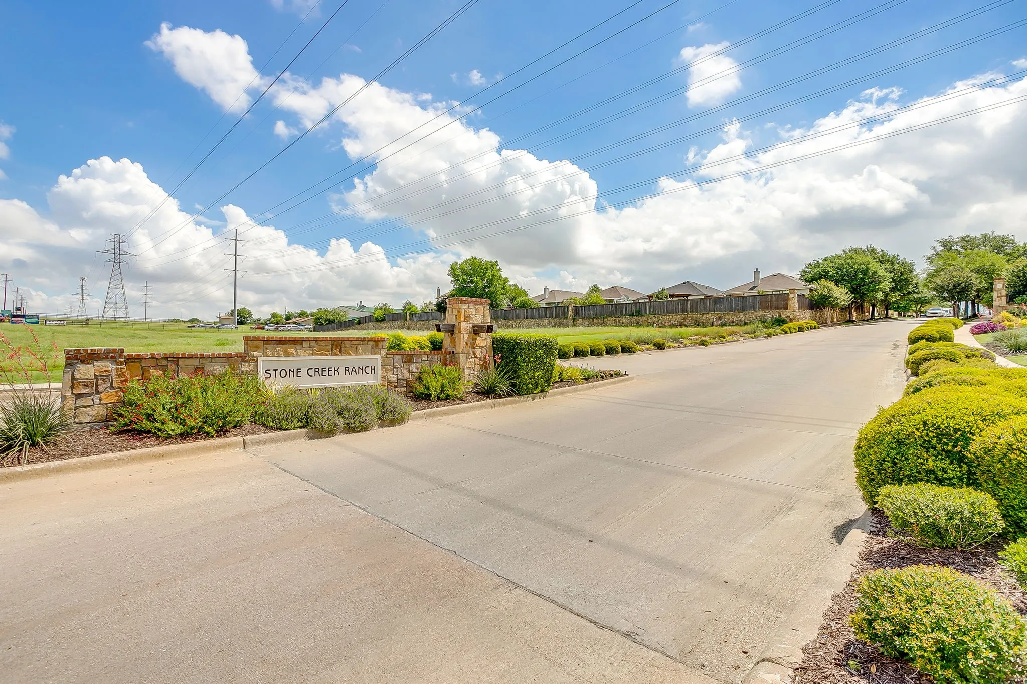 Single Family Residence For Sale in Tarrant County , 6220 Granite Creek Drive, Fort Worth, Texas 76179, 4 Bedroom, 2 Bathroom, 2 Garage spaces, 2,096 Sqft, built in 2008, mls#21290080, Real Estate Agent in Fort Worth, Homes For Sale in Tarrant county, Homes For Sale in Fort Worth, Realtor in Fort Worth Texas, Real Estate Brokerage Independent Realty Texas, Luminita Cordes Realtor