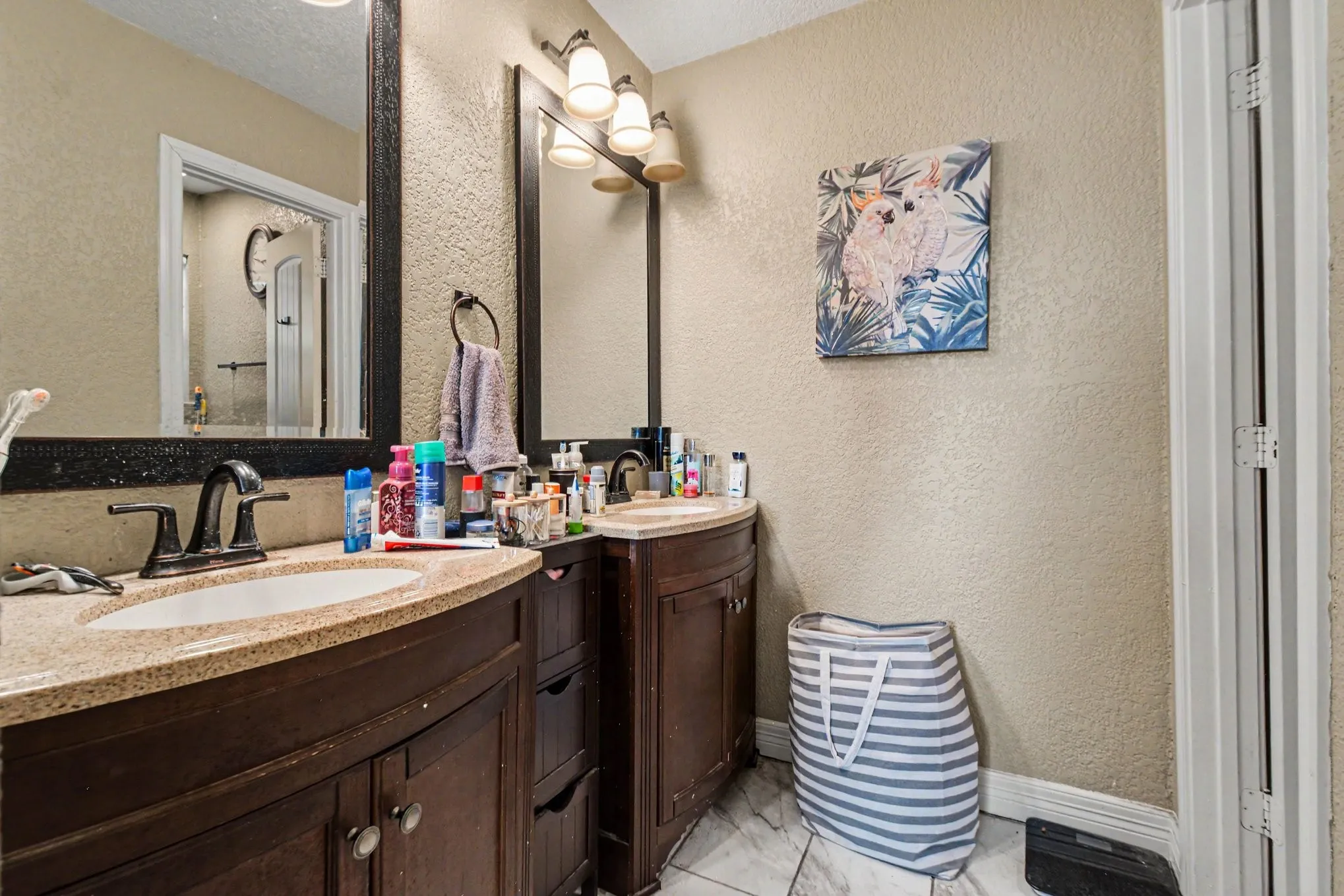 Single Family Residence For Sale in Dallas County , 4133 Logan Street, Irving, Texas 75062, 3 Bedroom, 2 Bathroom, 2 Garage spaces, 1,478 Sqft, built in 1968, mls#21292779, Real Estate Agent in Irving, Homes For Sale in Dallas county, Homes For Sale in Irving, Realtor in Irving Texas, Real Estate Brokerage Independent Realty Texas, Luminita Cordes Realtor