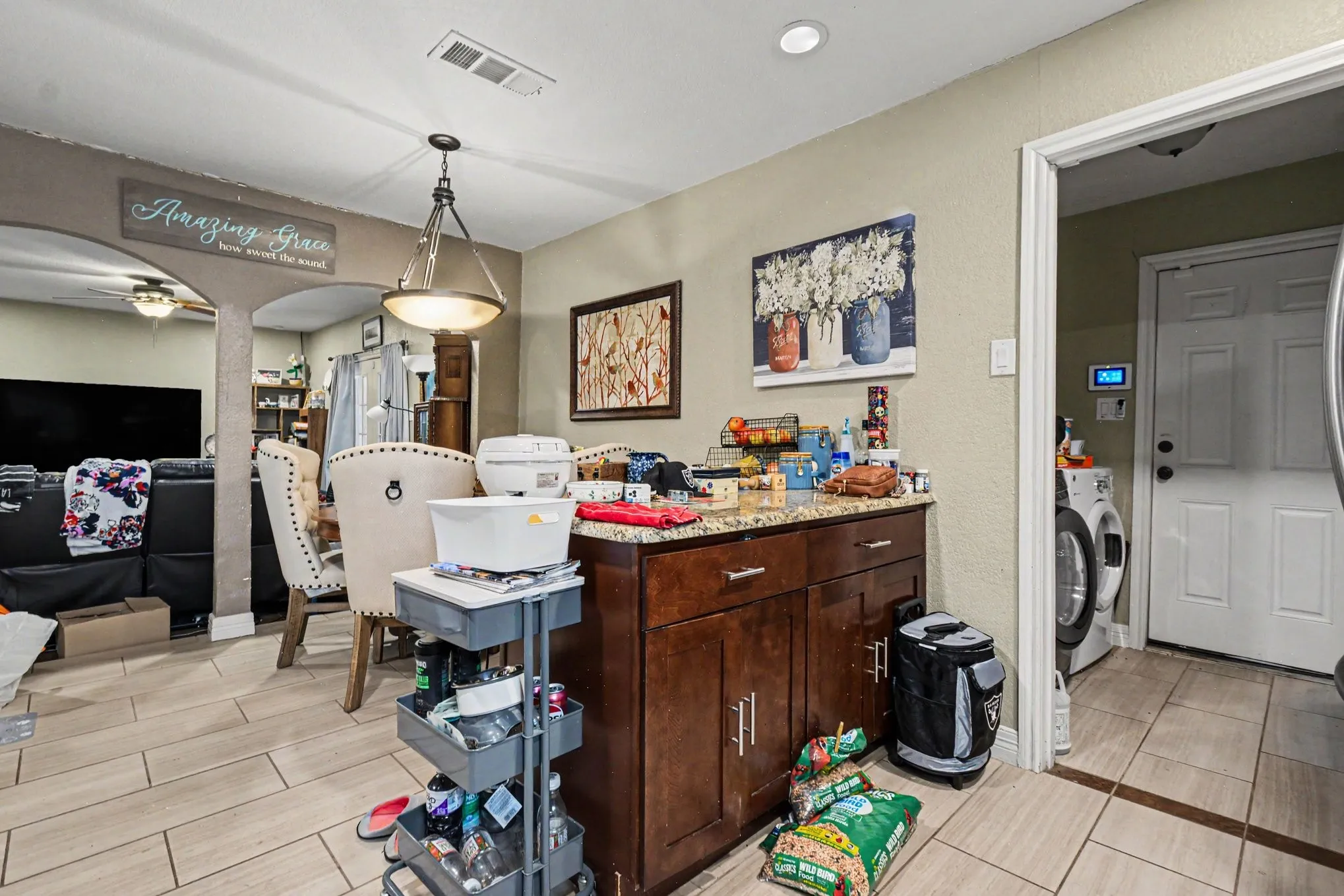 Single Family Residence For Sale in Dallas County , 4133 Logan Street, Irving, Texas 75062, 3 Bedroom, 2 Bathroom, 2 Garage spaces, 1,478 Sqft, built in 1968, mls#21292779, Real Estate Agent in Irving, Homes For Sale in Dallas county, Homes For Sale in Irving, Realtor in Irving Texas, Real Estate Brokerage Independent Realty Texas, Luminita Cordes Realtor