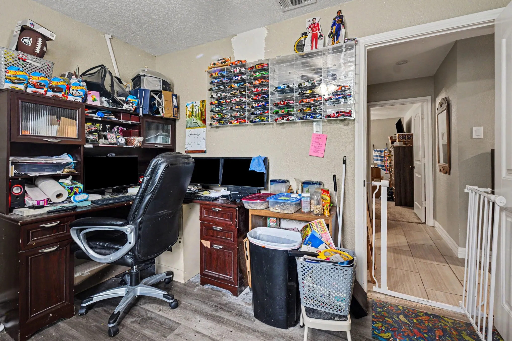 Single Family Residence For Sale in Dallas County , 4133 Logan Street, Irving, Texas 75062, 3 Bedroom, 2 Bathroom, 2 Garage spaces, 1,478 Sqft, built in 1968, mls#21292779, Real Estate Agent in Irving, Homes For Sale in Dallas county, Homes For Sale in Irving, Realtor in Irving Texas, Real Estate Brokerage Independent Realty Texas, Luminita Cordes Realtor