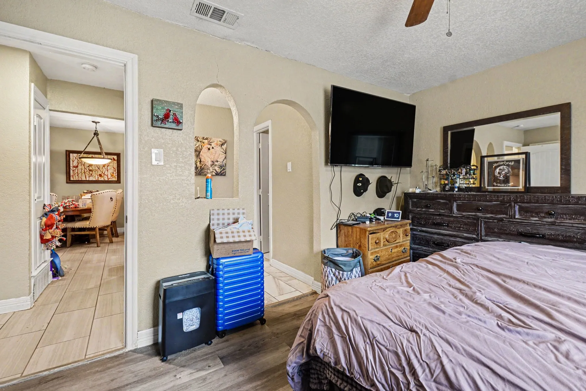 Single Family Residence For Sale in Dallas County , 4133 Logan Street, Irving, Texas 75062, 3 Bedroom, 2 Bathroom, 2 Garage spaces, 1,478 Sqft, built in 1968, mls#21292779, Real Estate Agent in Irving, Homes For Sale in Dallas county, Homes For Sale in Irving, Realtor in Irving Texas, Real Estate Brokerage Independent Realty Texas, Luminita Cordes Realtor