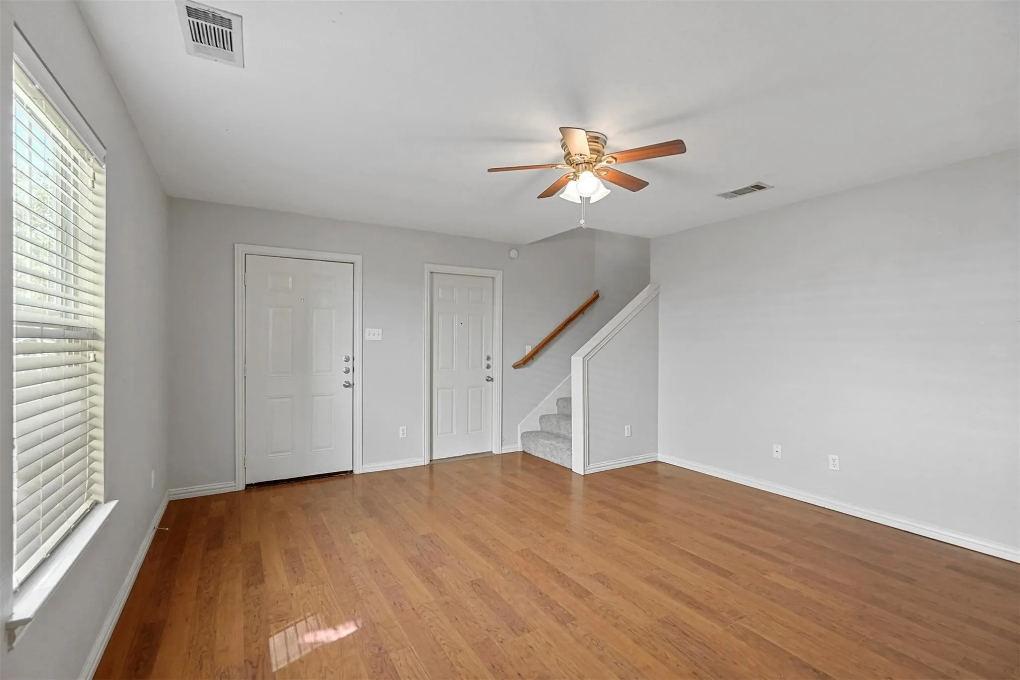 Duplex For Sale in Grayson County , 408-410 Cleveland, Sherman, Texas 75090, 4 Bedroom, 6 Bathroom, 1 Garage spaces, 0 Sqft, built in 2008, mls#21292786, Real Estate Agent in Sherman, Homes For Sale in Grayson county, Homes For Sale in Sherman, Realtor in Sherman Texas, Real Estate Brokerage Independent Realty Texas, Luminita Cordes Realtor