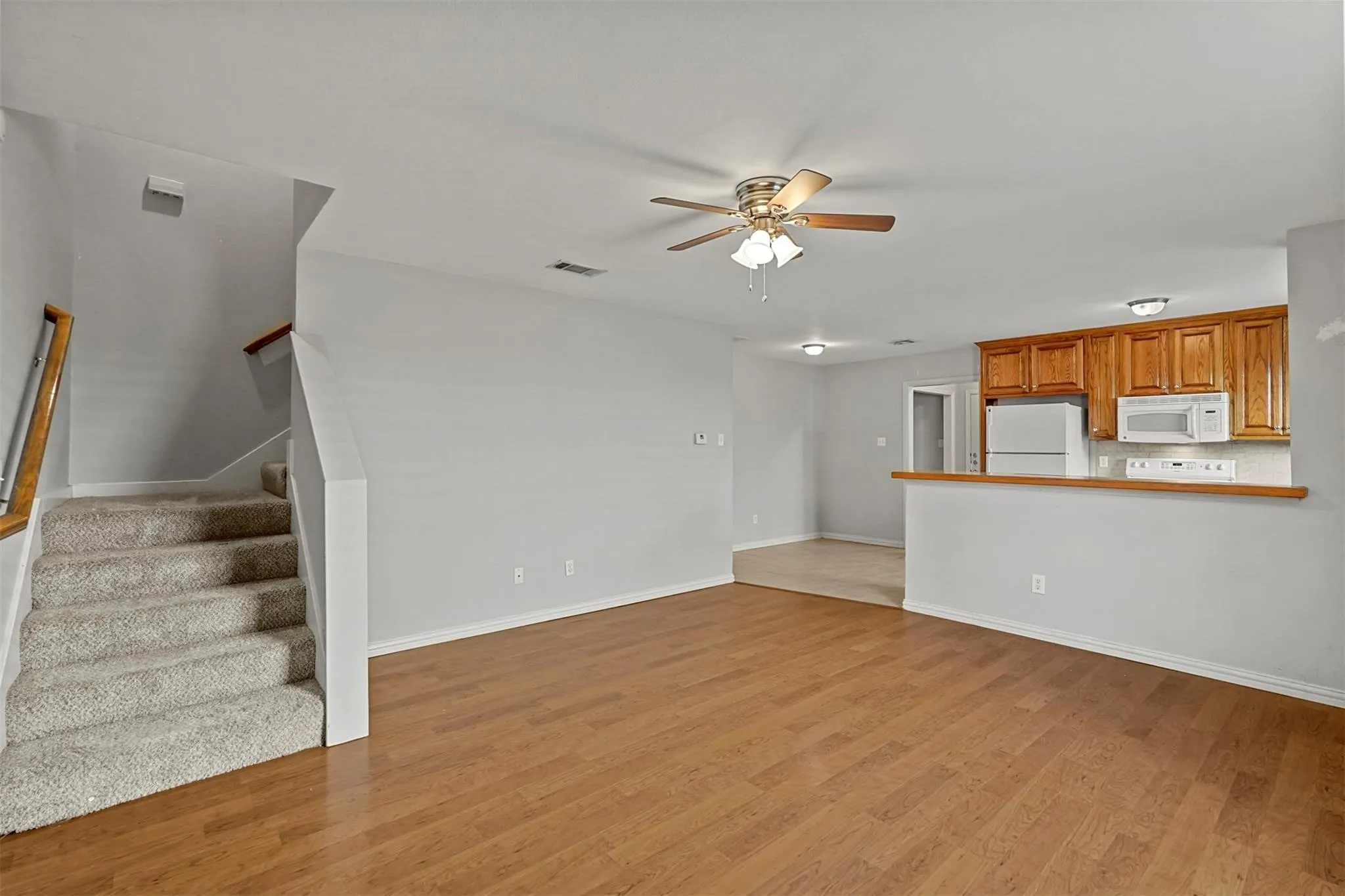 Duplex For Sale in Grayson County , 408-410 Cleveland, Sherman, Texas 75090, 4 Bedroom, 6 Bathroom, 1 Garage spaces, 0 Sqft, built in 2008, mls#21292786, Real Estate Agent in Sherman, Homes For Sale in Grayson county, Homes For Sale in Sherman, Realtor in Sherman Texas, Real Estate Brokerage Independent Realty Texas, Luminita Cordes Realtor