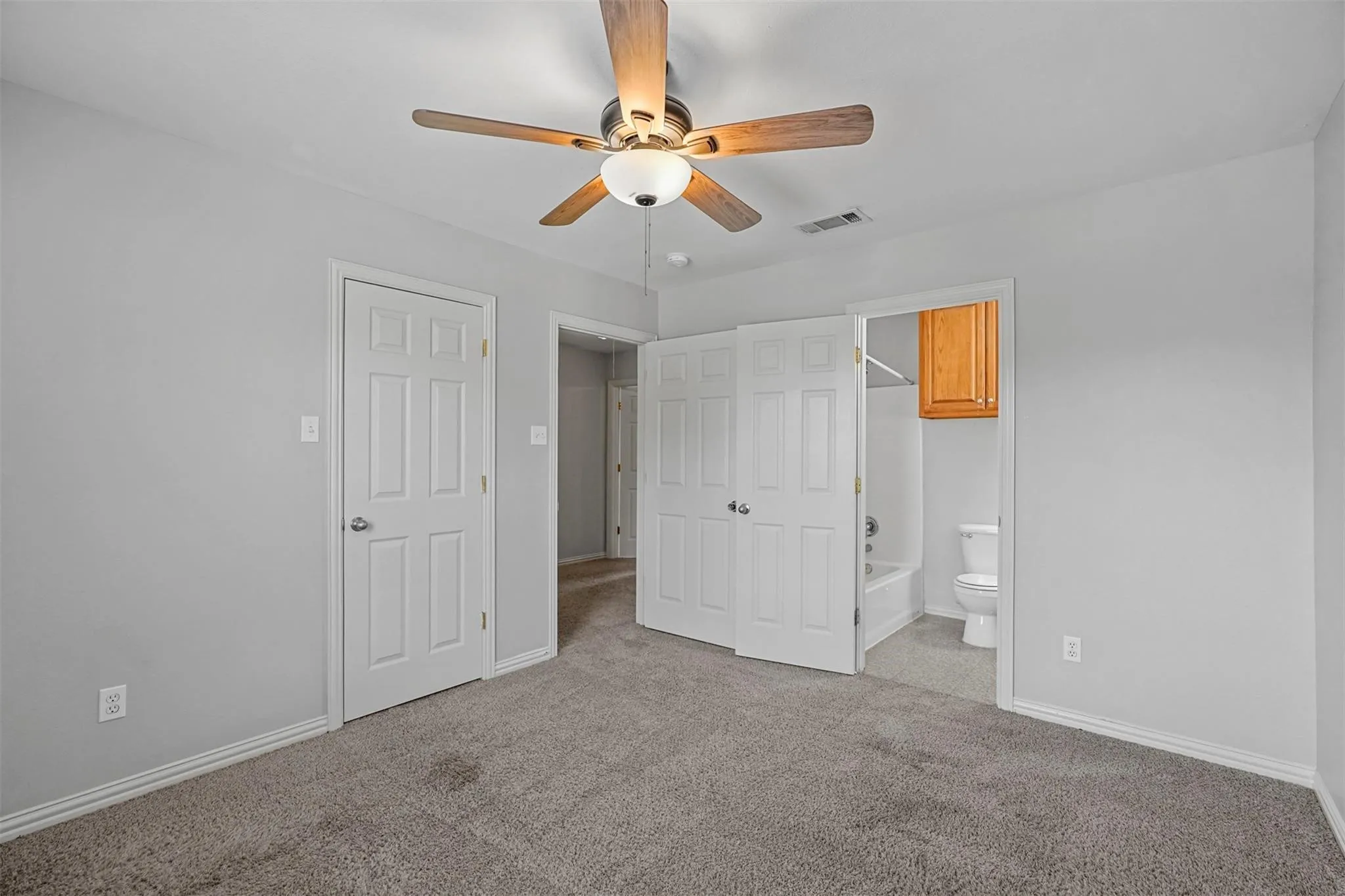 Duplex For Sale in Grayson County , 408-410 Cleveland, Sherman, Texas 75090, 4 Bedroom, 6 Bathroom, 1 Garage spaces, 0 Sqft, built in 2008, mls#21292786, Real Estate Agent in Sherman, Homes For Sale in Grayson county, Homes For Sale in Sherman, Realtor in Sherman Texas, Real Estate Brokerage Independent Realty Texas, Luminita Cordes Realtor