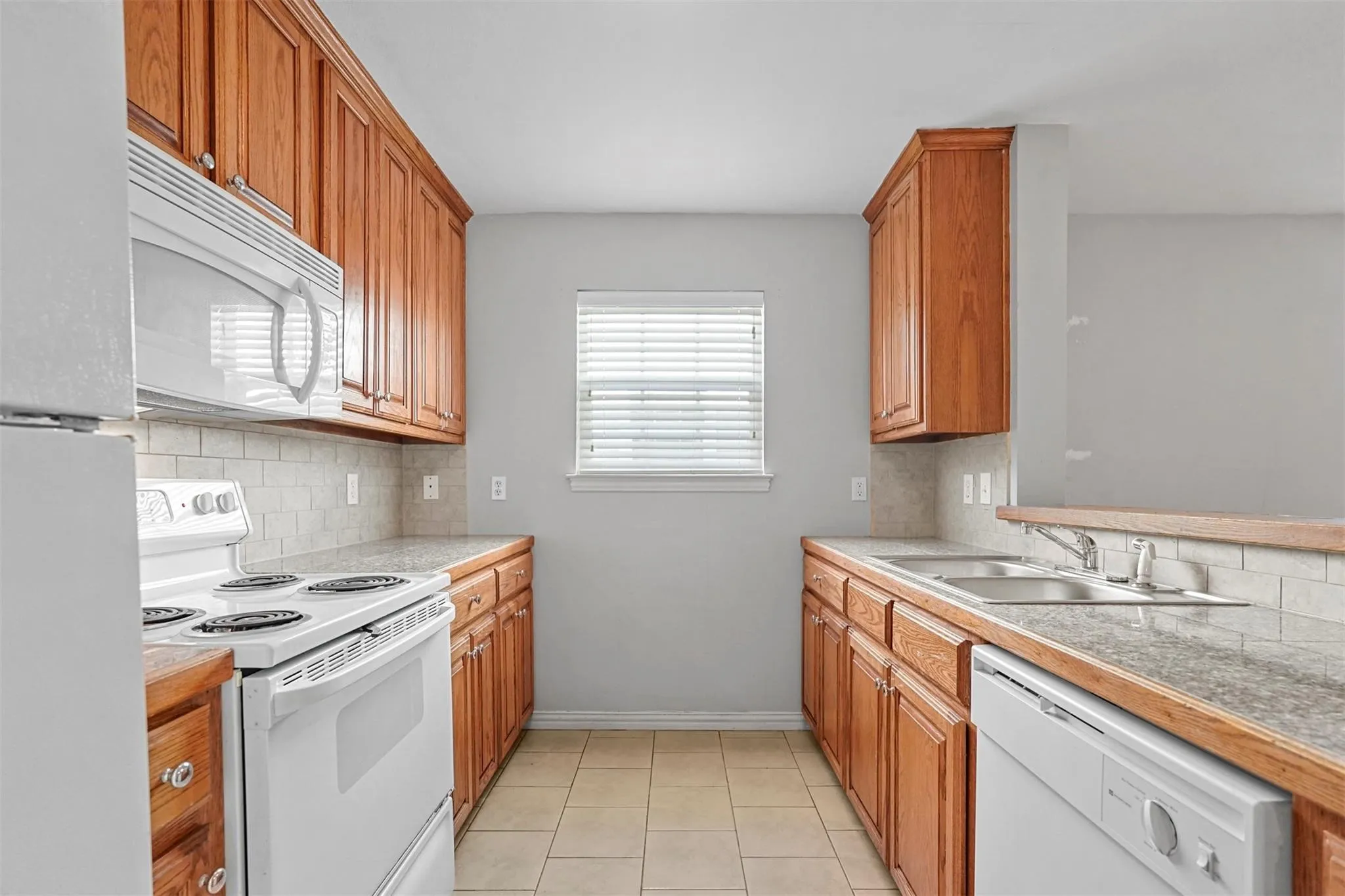 Duplex For Sale in Grayson County , 408-410 Cleveland, Sherman, Texas 75090, 4 Bedroom, 6 Bathroom, 1 Garage spaces, 0 Sqft, built in 2008, mls#21292786, Real Estate Agent in Sherman, Homes For Sale in Grayson county, Homes For Sale in Sherman, Realtor in Sherman Texas, Real Estate Brokerage Independent Realty Texas, Luminita Cordes Realtor