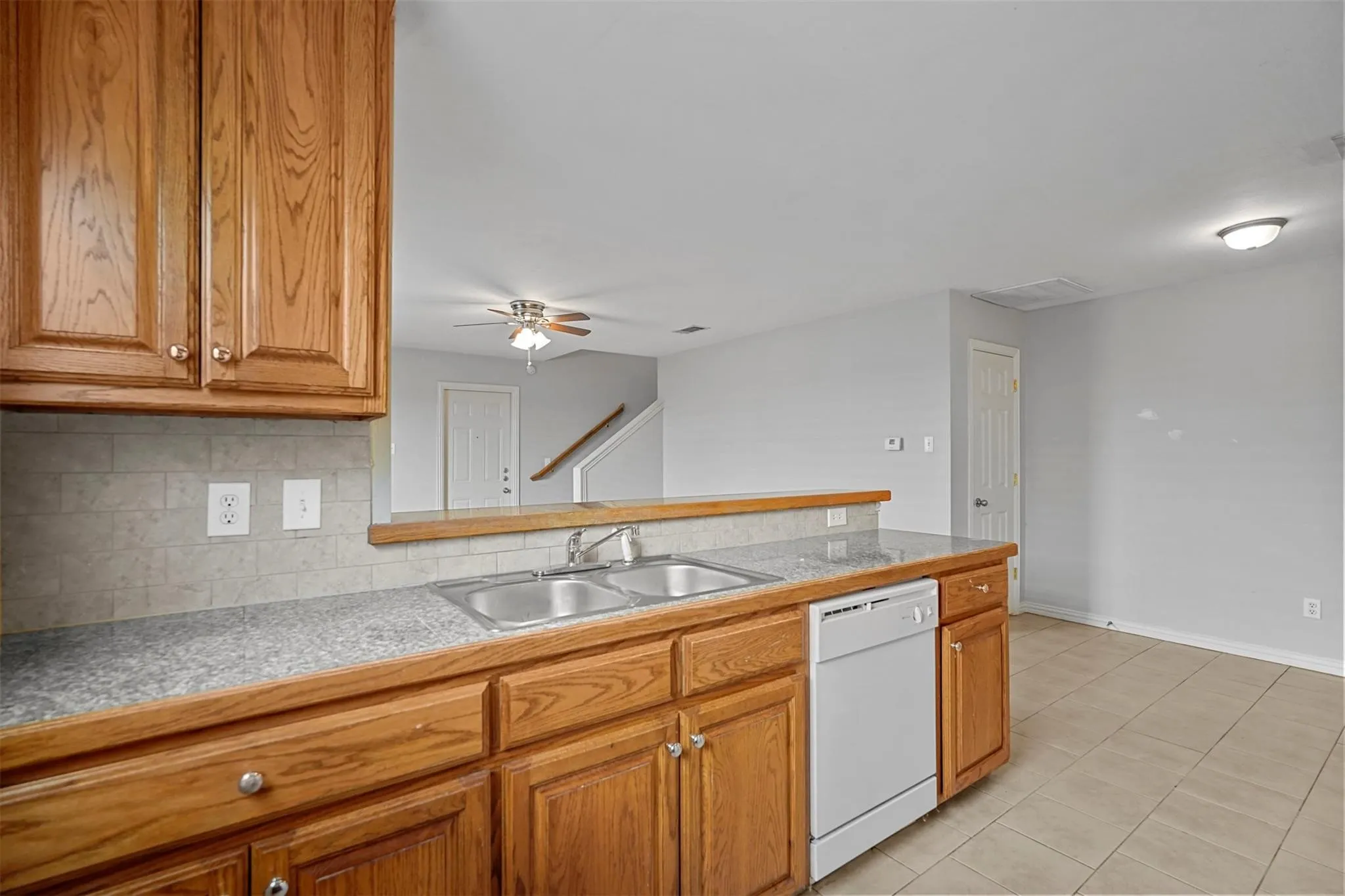Duplex For Sale in Grayson County , 408-410 Cleveland, Sherman, Texas 75090, 4 Bedroom, 6 Bathroom, 1 Garage spaces, 0 Sqft, built in 2008, mls#21292786, Real Estate Agent in Sherman, Homes For Sale in Grayson county, Homes For Sale in Sherman, Realtor in Sherman Texas, Real Estate Brokerage Independent Realty Texas, Luminita Cordes Realtor