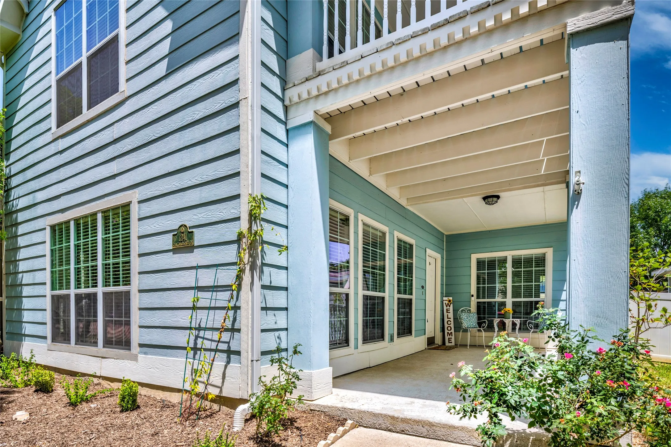 Single Family Residence For Sale in Denton County , 1241 Chattahoochee Drive, Savannah, Texas 76227, 3 Bedroom, 3 Bathroom, 2 Garage spaces, 1,906 Sqft, built in 2006, mls#21292380, Real Estate Agent in Savannah, Homes For Sale in Denton county, Homes For Sale in Savannah, Realtor in Savannah Texas, Real Estate Brokerage Independent Realty Texas, Luminita Cordes Realtor