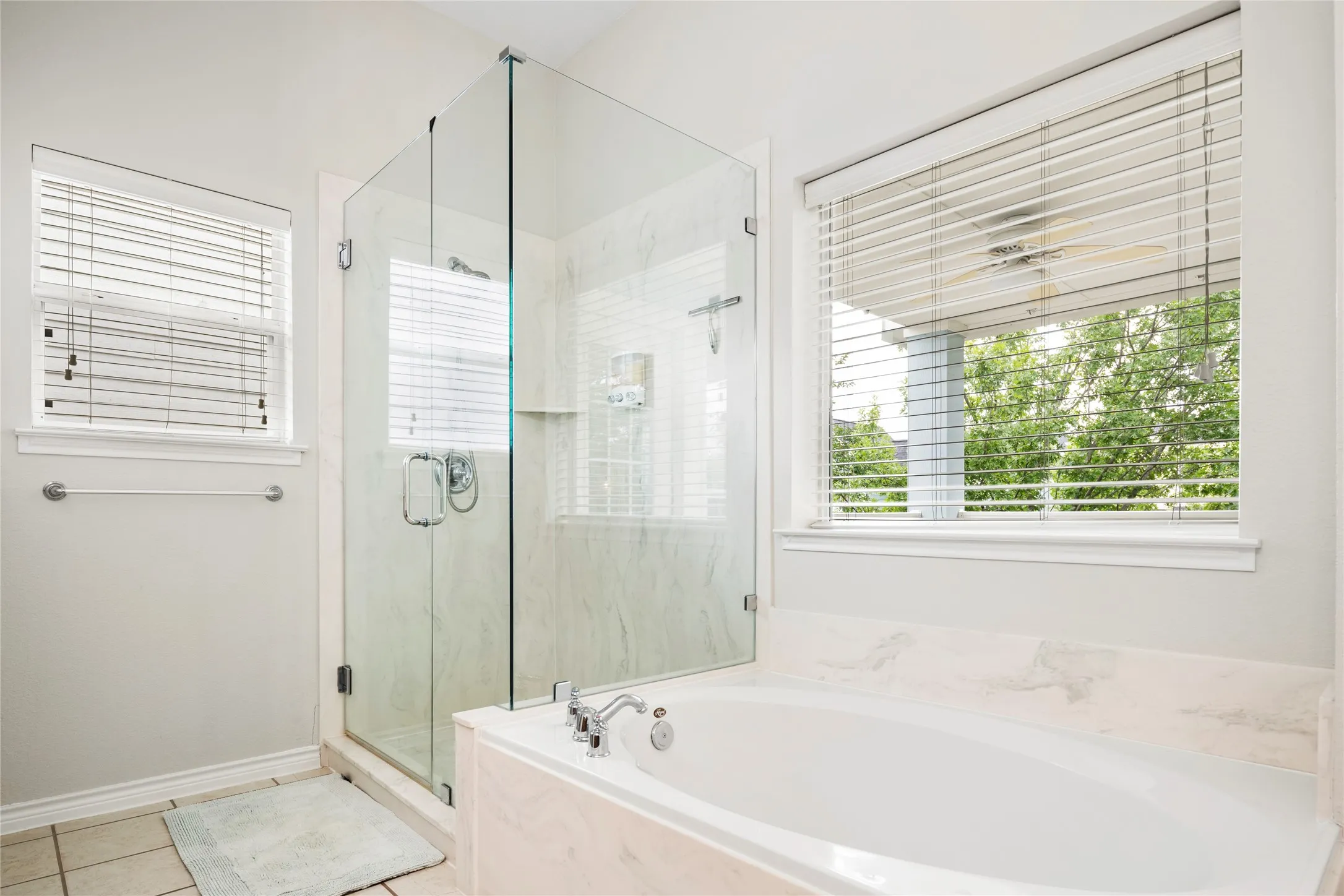 Single Family Residence For Sale in Denton County , 1241 Chattahoochee Drive, Savannah, Texas 76227, 3 Bedroom, 3 Bathroom, 2 Garage spaces, 1,906 Sqft, built in 2006, mls#21292380, Real Estate Agent in Savannah, Homes For Sale in Denton county, Homes For Sale in Savannah, Realtor in Savannah Texas, Real Estate Brokerage Independent Realty Texas, Luminita Cordes Realtor