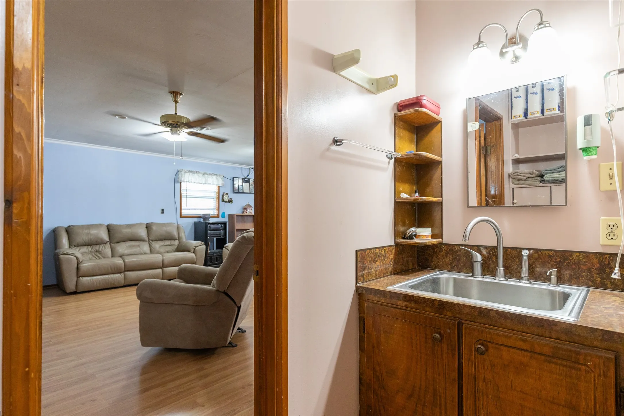 Single Family Residence For Sale in Taylor County , 8867 Spinks Road, Abilene, Texas 79603, 2 Bedroom, 2 Bathroom, Garage spaces, 1,784 Sqft, built in 1982, mls#21292675, Real Estate Agent in Abilene, Homes For Sale in Taylor county, Homes For Sale in Abilene, Realtor in Abilene Texas, Real Estate Brokerage Independent Realty Texas, Luminita Cordes Realtor