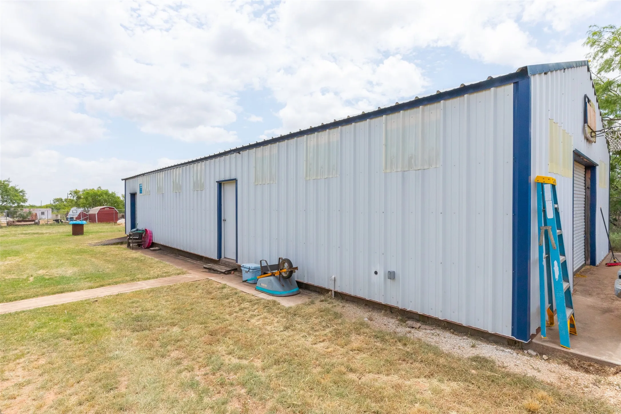 Single Family Residence For Sale in Taylor County , 8867 Spinks Road, Abilene, Texas 79603, 2 Bedroom, 2 Bathroom, Garage spaces, 1,784 Sqft, built in 1982, mls#21292675, Real Estate Agent in Abilene, Homes For Sale in Taylor county, Homes For Sale in Abilene, Realtor in Abilene Texas, Real Estate Brokerage Independent Realty Texas, Luminita Cordes Realtor