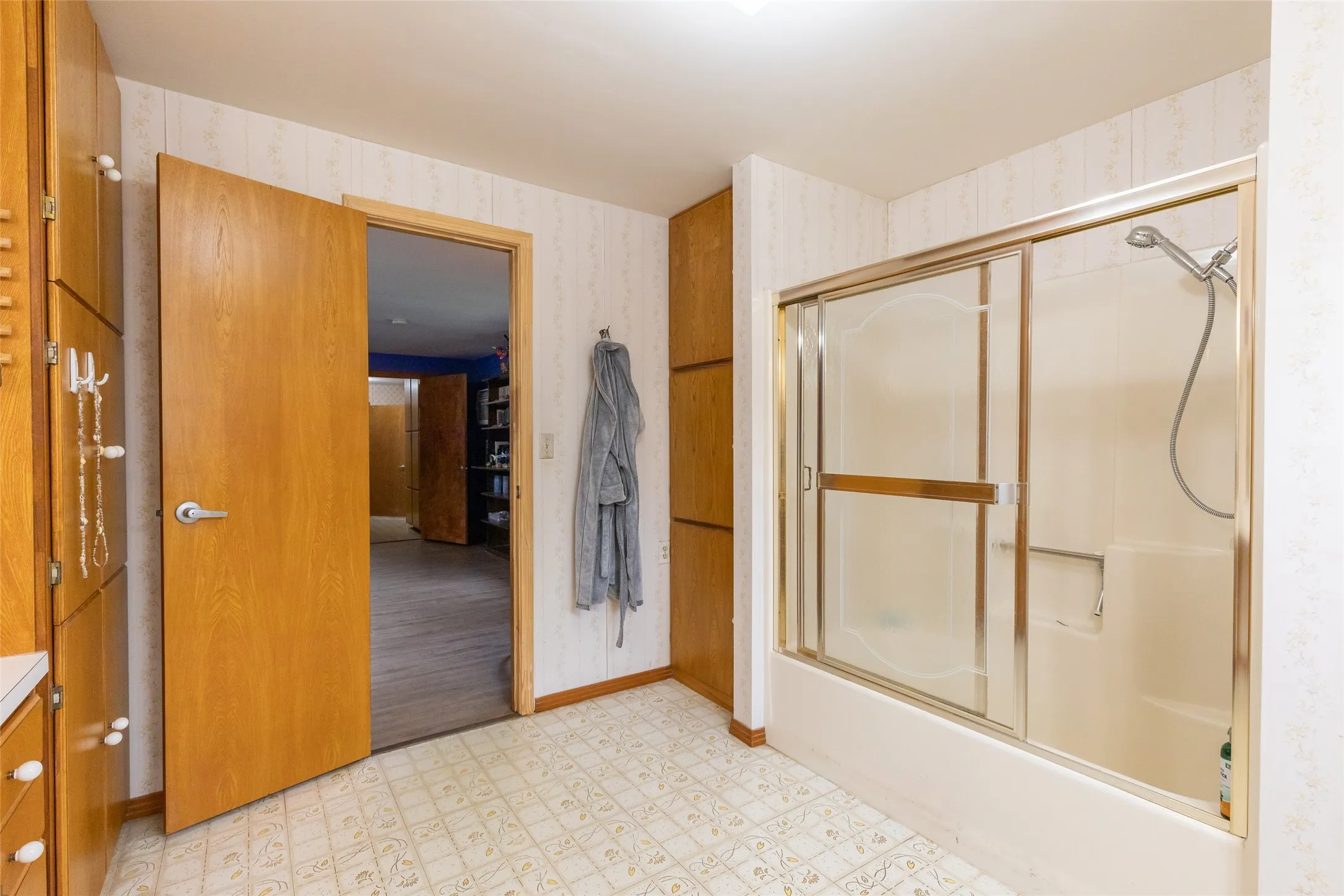 Single Family Residence For Sale in Taylor County , 8867 Spinks Road, Abilene, Texas 79603, 2 Bedroom, 2 Bathroom, Garage spaces, 1,784 Sqft, built in 1982, mls#21292675, Real Estate Agent in Abilene, Homes For Sale in Taylor county, Homes For Sale in Abilene, Realtor in Abilene Texas, Real Estate Brokerage Independent Realty Texas, Luminita Cordes Realtor