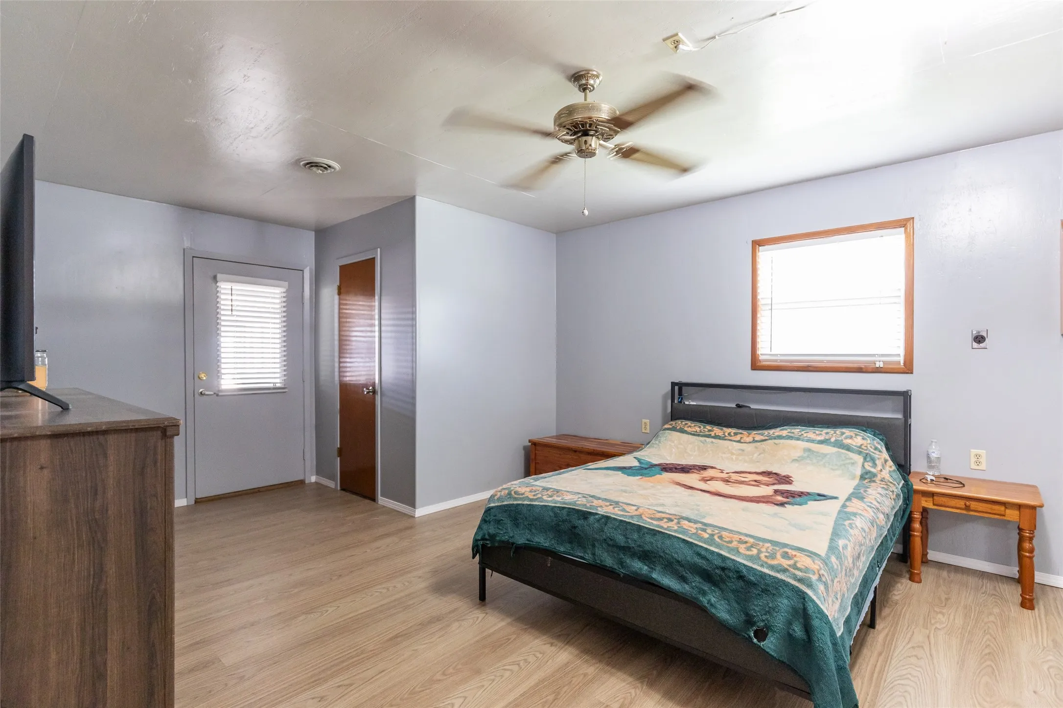 Single Family Residence For Sale in Taylor County , 8867 Spinks Road, Abilene, Texas 79603, 2 Bedroom, 2 Bathroom, Garage spaces, 1,784 Sqft, built in 1982, mls#21292675, Real Estate Agent in Abilene, Homes For Sale in Taylor county, Homes For Sale in Abilene, Realtor in Abilene Texas, Real Estate Brokerage Independent Realty Texas, Luminita Cordes Realtor