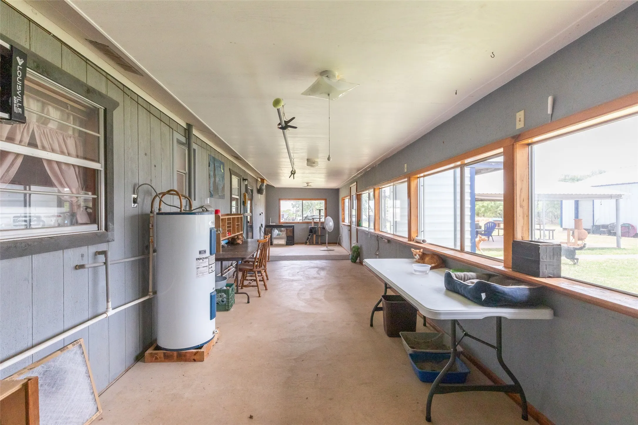 Single Family Residence For Sale in Taylor County , 8867 Spinks Road, Abilene, Texas 79603, 2 Bedroom, 2 Bathroom, Garage spaces, 1,784 Sqft, built in 1982, mls#21292675, Real Estate Agent in Abilene, Homes For Sale in Taylor county, Homes For Sale in Abilene, Realtor in Abilene Texas, Real Estate Brokerage Independent Realty Texas, Luminita Cordes Realtor