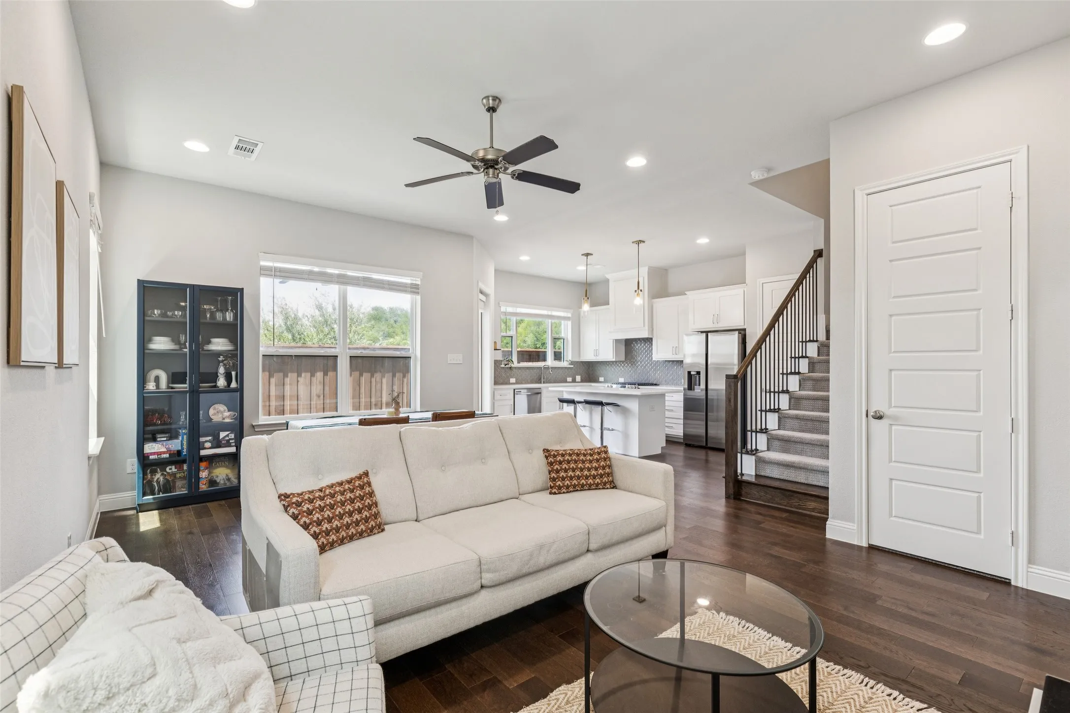 Condominium For Sale in Tarrant County , 6306 Oakbend Circle, Fort Worth, Texas 76132, 3 Bedroom, 3 Bathroom, 2 Garage spaces, 1,999 Sqft, built in 2020, Price $375,000, mls#21291439, Real Estate Agent in Fort Worth, Homes For Sale in Tarrant county, Homes For Sale in Fort Worth, Realtor in Fort Worth Texas, Real Estate Brokerage Independent Realty Texas, Luminita Cordes Realtor
