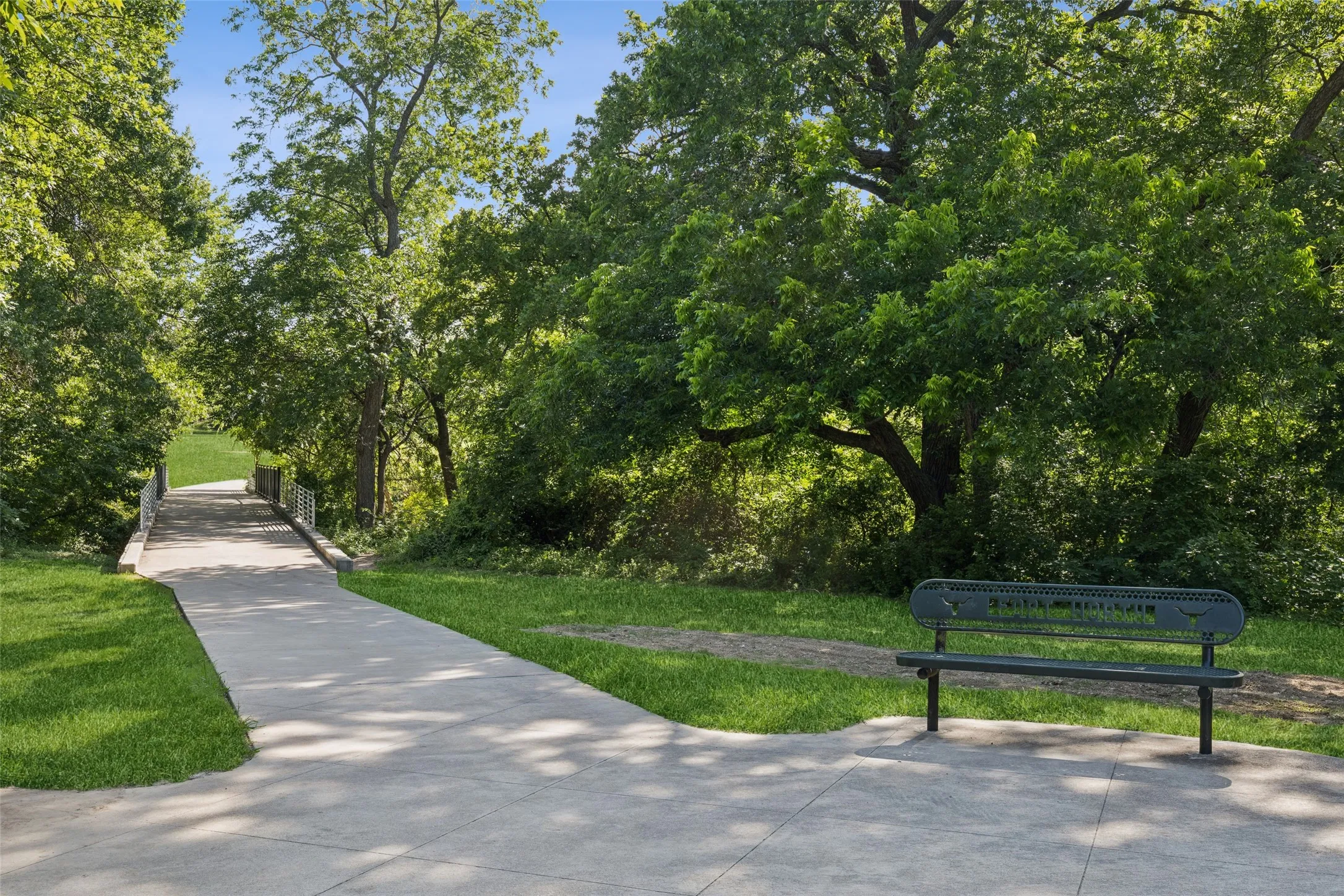 Condominium For Sale in Tarrant County , 6306 Oakbend Circle, Fort Worth, Texas 76132, 3 Bedroom, 3 Bathroom, 2 Garage spaces, 1,999 Sqft, built in 2020, Price $375,000, mls#21291439, Real Estate Agent in Fort Worth, Homes For Sale in Tarrant county, Homes For Sale in Fort Worth, Realtor in Fort Worth Texas, Real Estate Brokerage Independent Realty Texas, Luminita Cordes Realtor