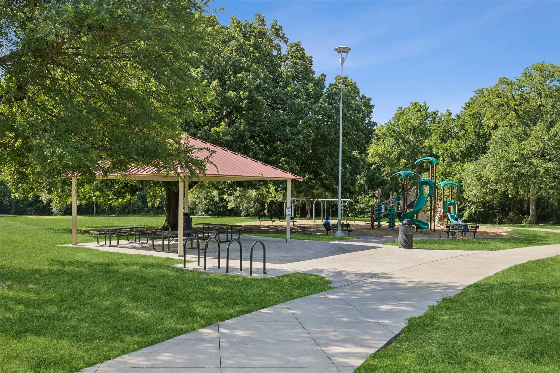 Condominium For Sale in Tarrant County , 6306 Oakbend Circle, Fort Worth, Texas 76132, 3 Bedroom, 3 Bathroom, 2 Garage spaces, 1,999 Sqft, built in 2020, Price $375,000, mls#21291439, Real Estate Agent in Fort Worth, Homes For Sale in Tarrant county, Homes For Sale in Fort Worth, Realtor in Fort Worth Texas, Real Estate Brokerage Independent Realty Texas, Luminita Cordes Realtor