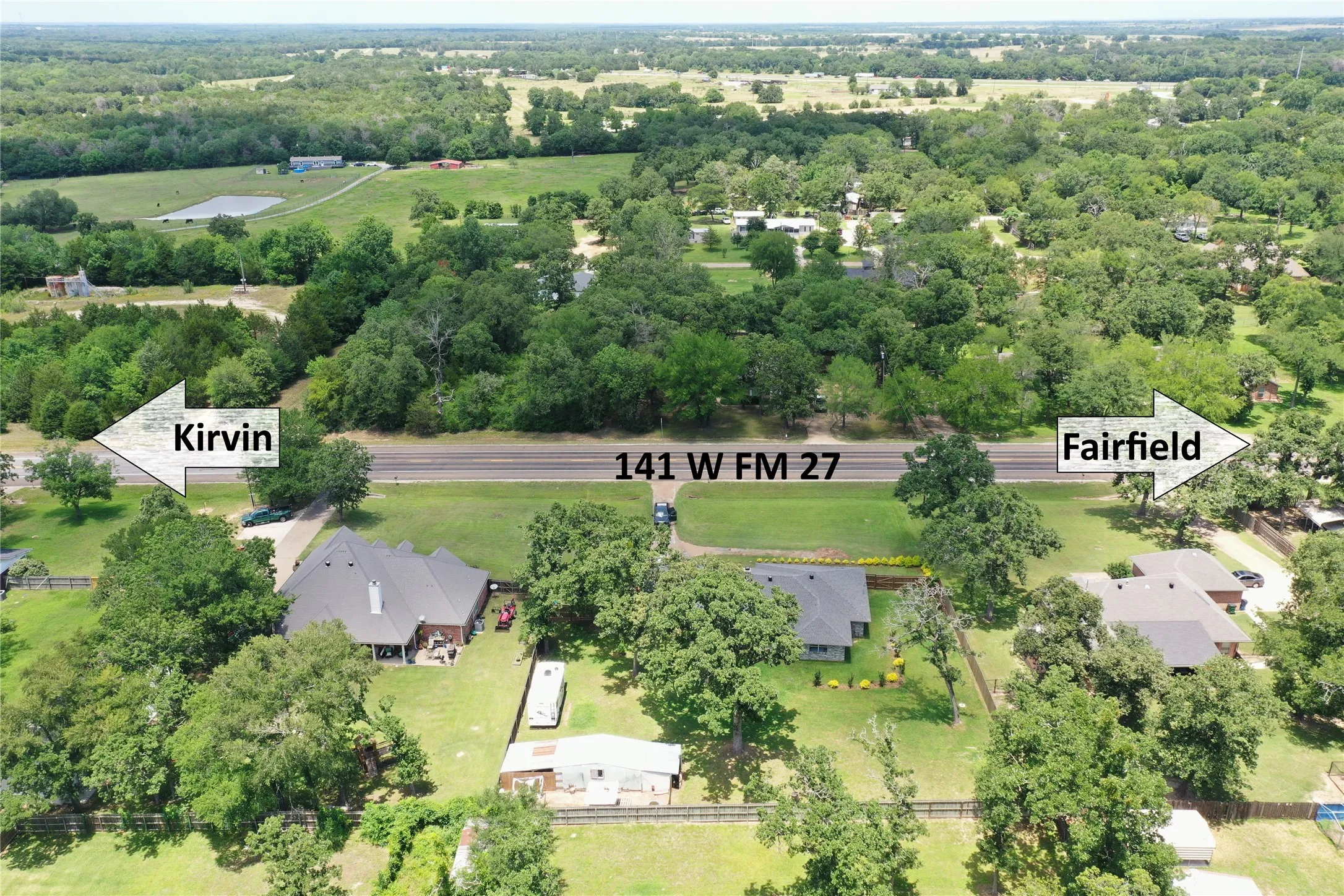 Single Family Residence For Sale in Freestone County , 141 Fm 27 W, Fairfield, Texas 75840, 2 Bedroom, 2 Bathroom, 2 Garage spaces, 2,013 Sqft, built in 1999, mls#21284257, Real Estate Agent in Fairfield, Homes For Sale in Freestone county, Homes For Sale in Fairfield, Realtor in Fairfield Texas, Real Estate Brokerage Independent Realty Texas, Luminita Cordes Realtor
