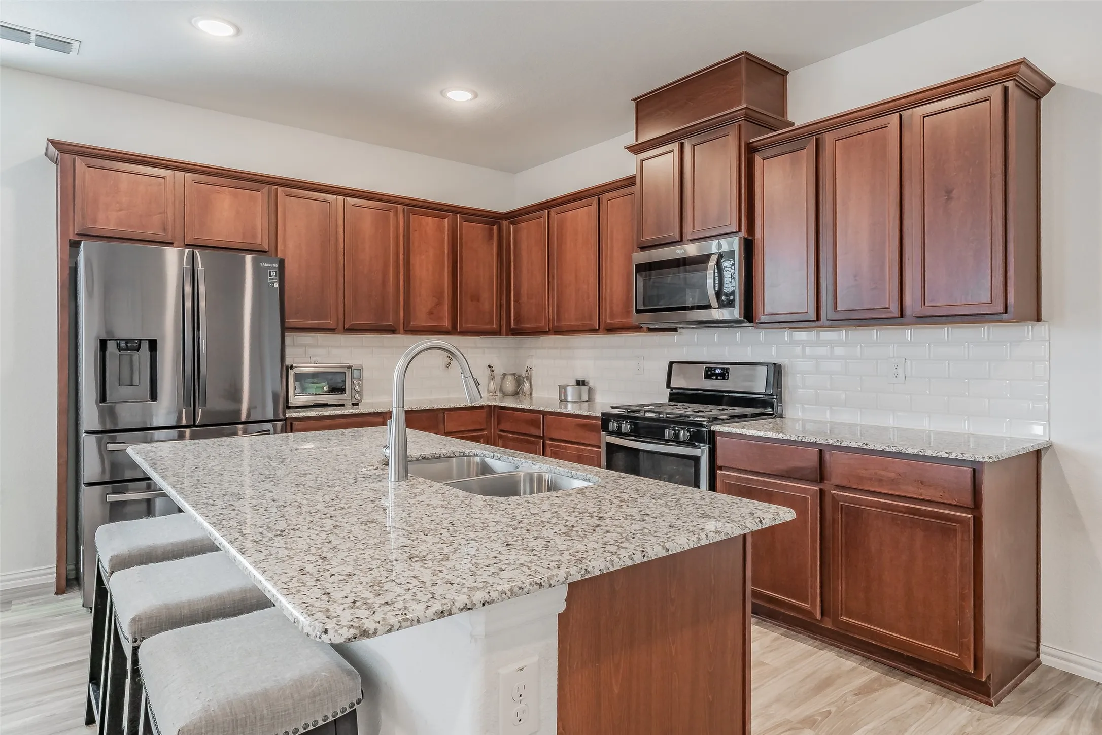 Single Family Residence For Sale in Denton County , 1446 White Water Way, Aubrey, Texas 76227, 4 Bedroom, 3 Bathroom, 3 Garage spaces, 2,214 Sqft, built in 2021, Price $439,000, mls#21277318, Real Estate Agent in Aubrey, Homes For Sale in Denton county, Homes For Sale in Aubrey, Realtor in Aubrey Texas, Real Estate Brokerage Independent Realty Texas, Luminita Cordes Realtor