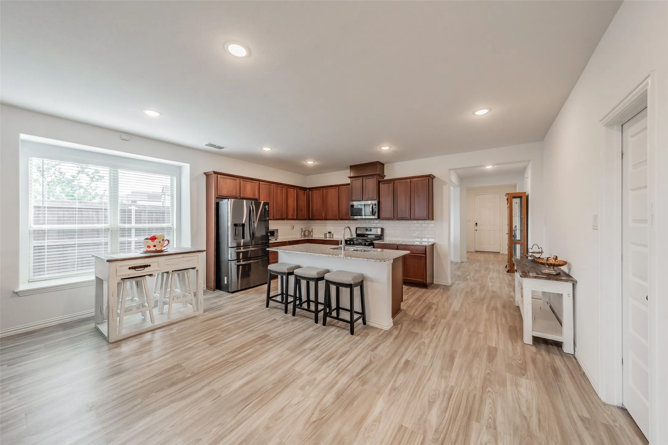 Single Family Residence For Sale in Denton County , 1446 White Water Way, Aubrey, Texas 76227, 4 Bedroom, 3 Bathroom, 3 Garage spaces, 2,214 Sqft, built in 2021, Price $439,000, mls#21277318, Real Estate Agent in Aubrey, Homes For Sale in Denton county, Homes For Sale in Aubrey, Realtor in Aubrey Texas, Real Estate Brokerage Independent Realty Texas, Luminita Cordes Realtor