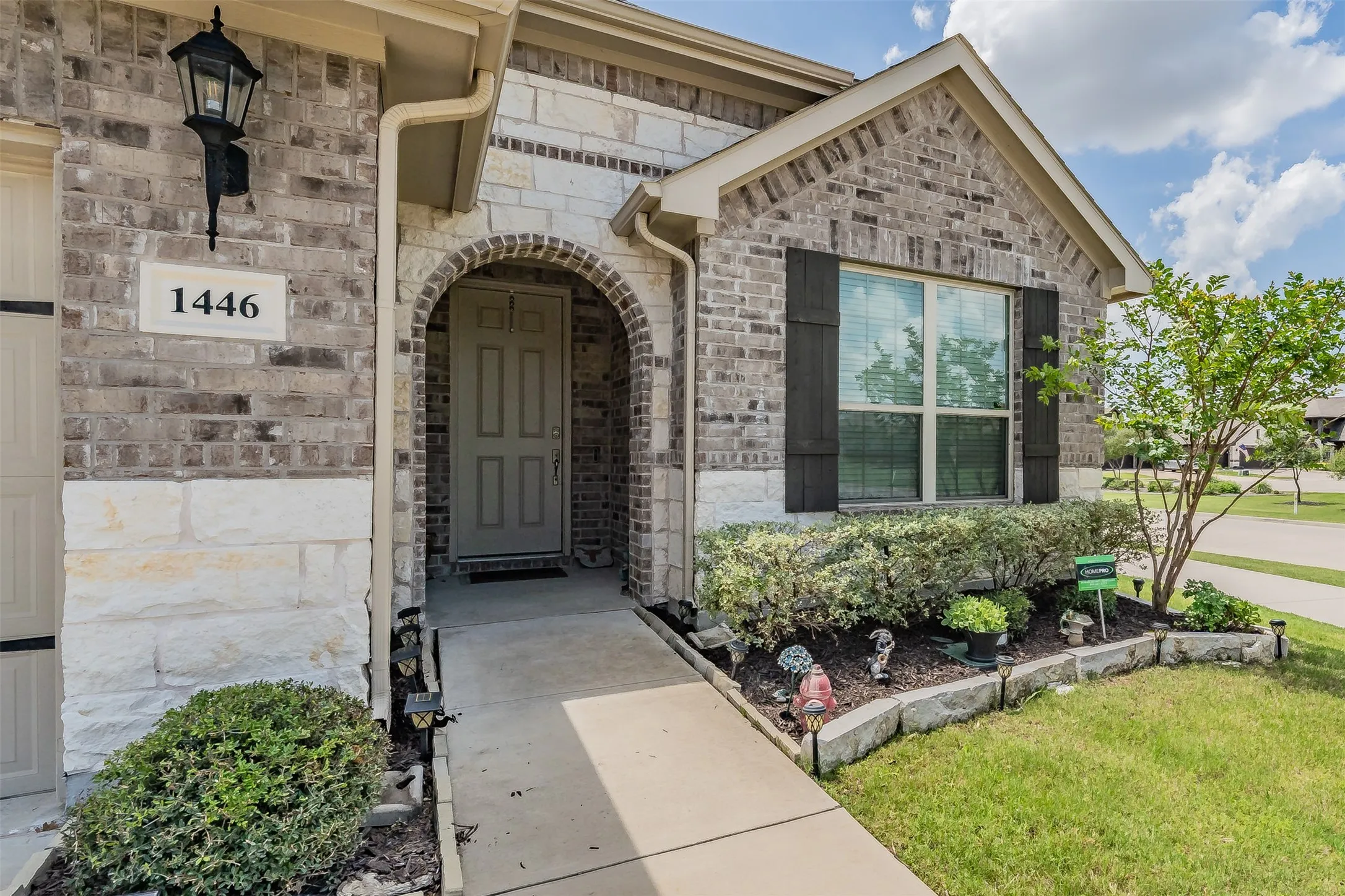Single Family Residence For Sale in Denton County , 1446 White Water Way, Aubrey, Texas 76227, 4 Bedroom, 3 Bathroom, 3 Garage spaces, 2,214 Sqft, built in 2021, Price $439,000, mls#21277318, Real Estate Agent in Aubrey, Homes For Sale in Denton county, Homes For Sale in Aubrey, Realtor in Aubrey Texas, Real Estate Brokerage Independent Realty Texas, Luminita Cordes Realtor