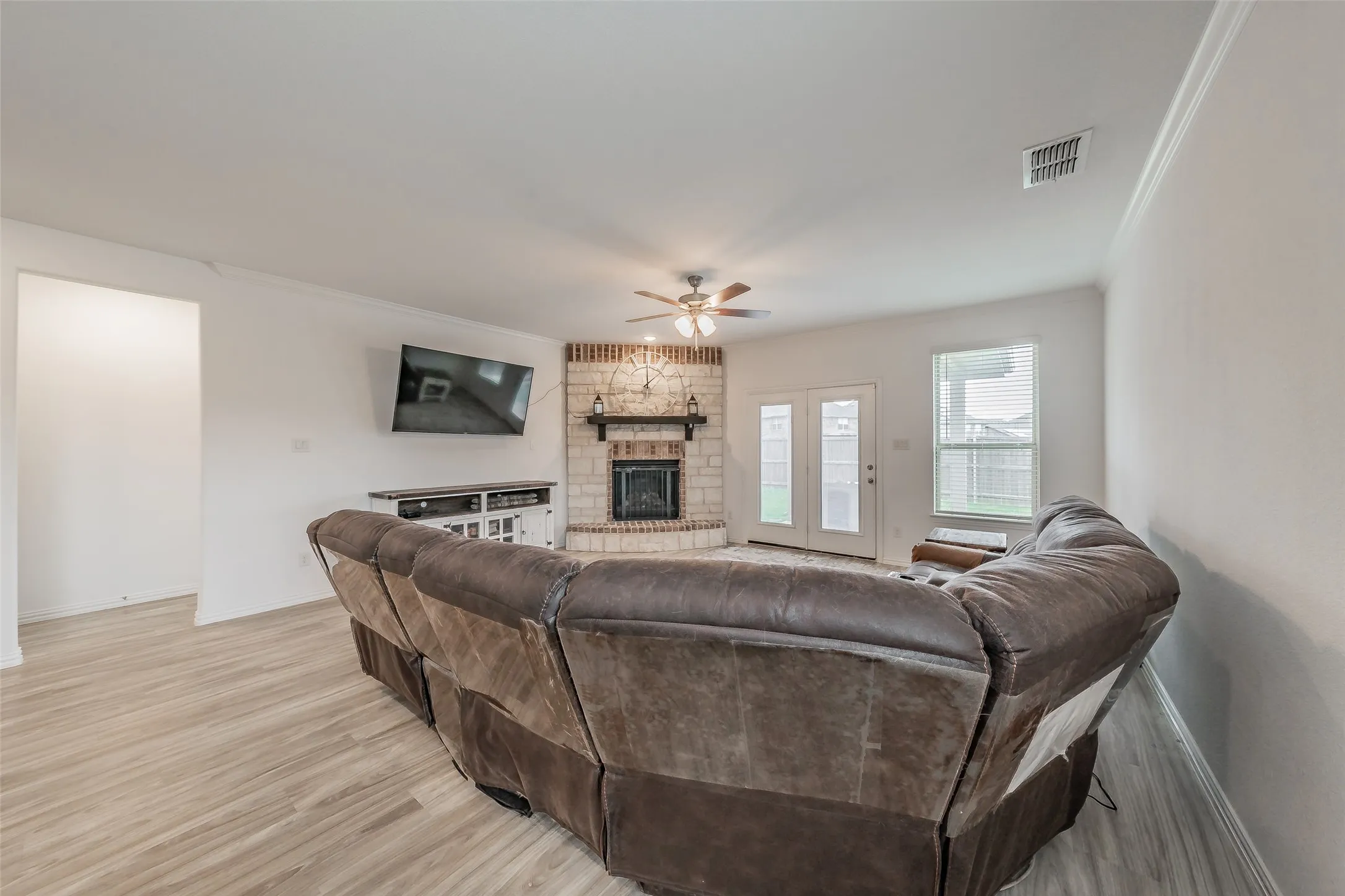 Single Family Residence For Sale in Denton County , 1446 White Water Way, Aubrey, Texas 76227, 4 Bedroom, 3 Bathroom, 3 Garage spaces, 2,214 Sqft, built in 2021, Price $439,000, mls#21277318, Real Estate Agent in Aubrey, Homes For Sale in Denton county, Homes For Sale in Aubrey, Realtor in Aubrey Texas, Real Estate Brokerage Independent Realty Texas, Luminita Cordes Realtor