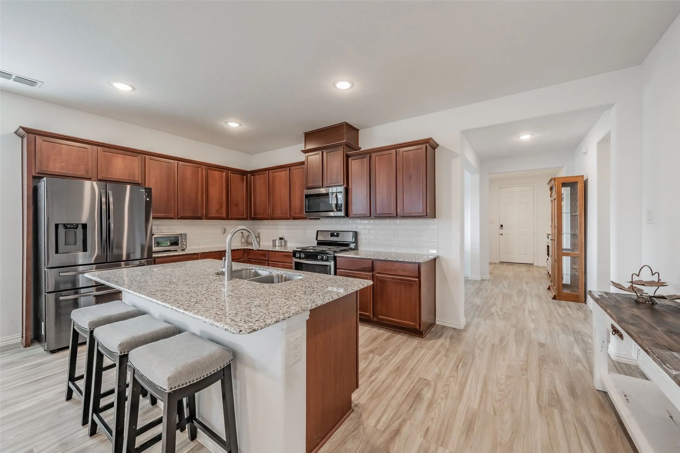 Single Family Residence For Sale in Denton County , 1446 White Water Way, Aubrey, Texas 76227, 4 Bedroom, 3 Bathroom, 3 Garage spaces, 2,214 Sqft, built in 2021, Price $439,000, mls#21277318, Real Estate Agent in Aubrey, Homes For Sale in Denton county, Homes For Sale in Aubrey, Realtor in Aubrey Texas, Real Estate Brokerage Independent Realty Texas, Luminita Cordes Realtor
