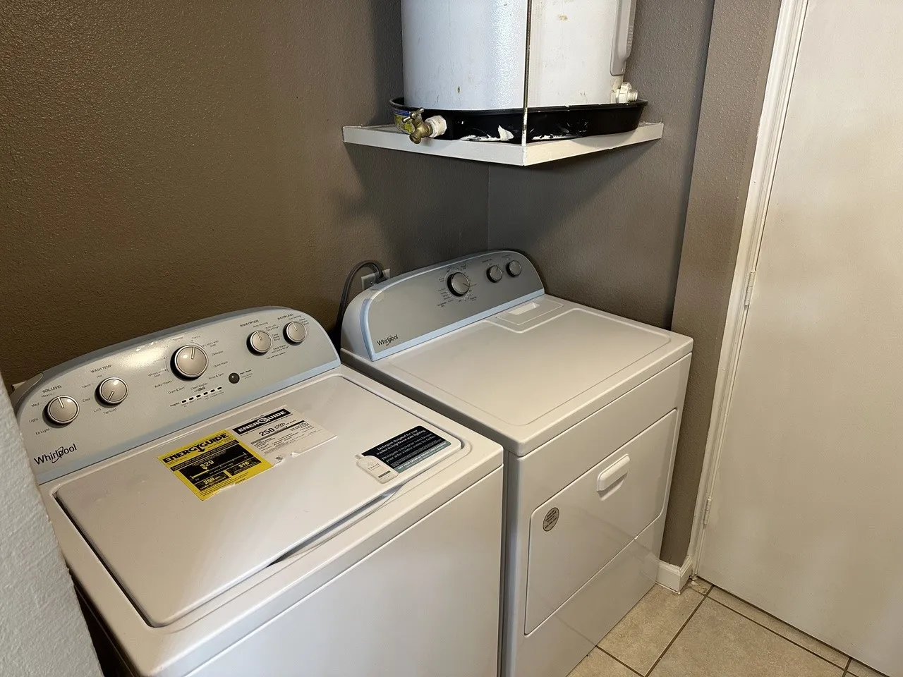 Condominium For Sale in Dallas County , 6108 Abrams Road 107, Dallas, Texas 75231, 1 Bedroom, 1 Bathroom, Garage spaces, 600 Sqft, built in 2005, Price $110,000, mls#21292018, Real Estate Agent in Dallas, Homes For Sale in Dallas county, Homes For Sale in Dallas, Realtor in Dallas Texas, Real Estate Brokerage Independent Realty Texas, Luminita Cordes Realtor