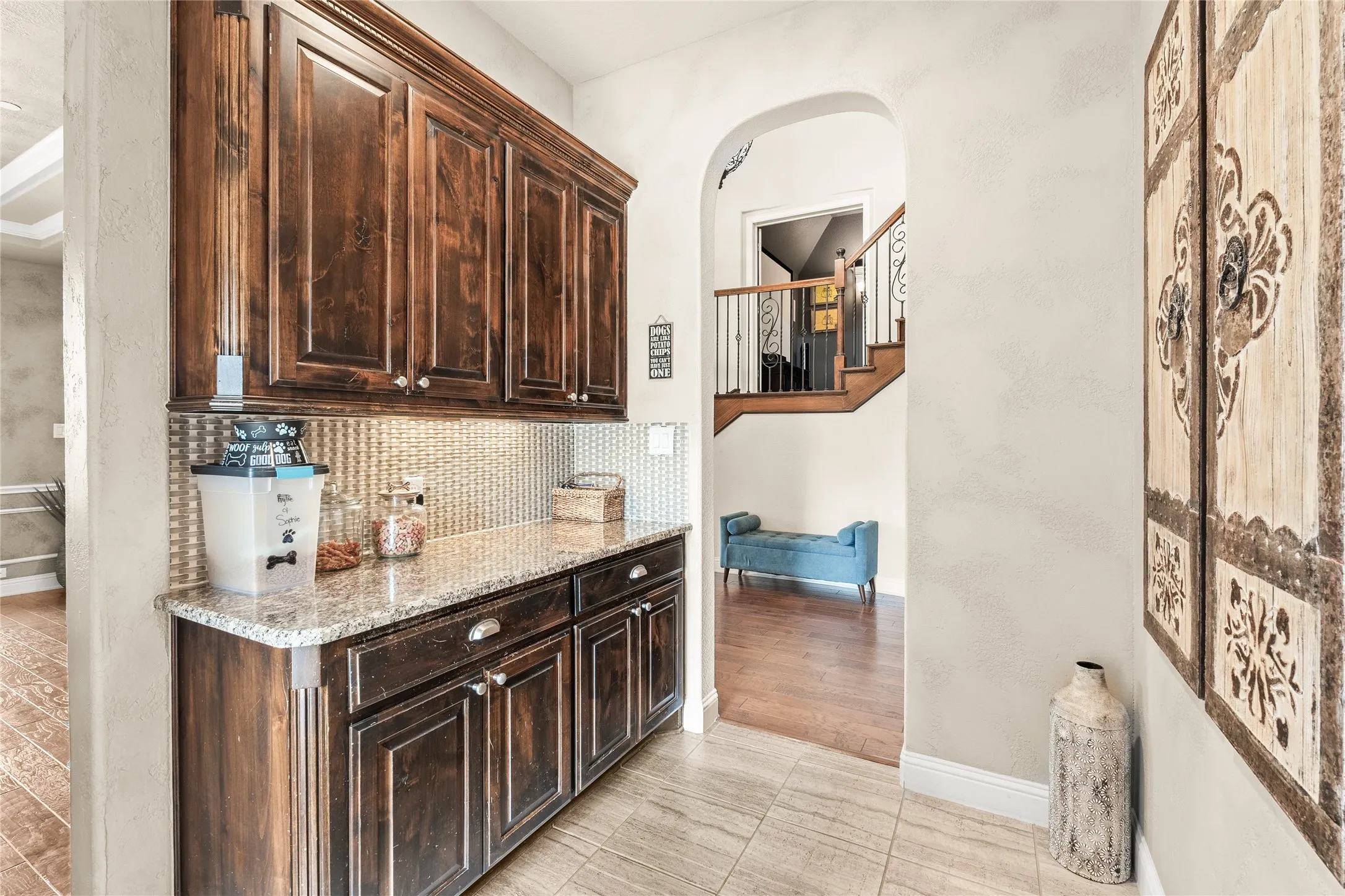 Single Family Residence For Sale in Collin County , 1615 Sara Cove, Lucas, Texas 75002, 5 Bedroom, 5 Bathroom, 3 Garage spaces, 4,662 Sqft, built in 2017, mls#21288132, Real Estate Agent in Lucas, Homes For Sale in Collin county, Homes For Sale in Lucas, Realtor in Lucas Texas, Real Estate Brokerage Independent Realty Texas, Luminita Cordes Realtor