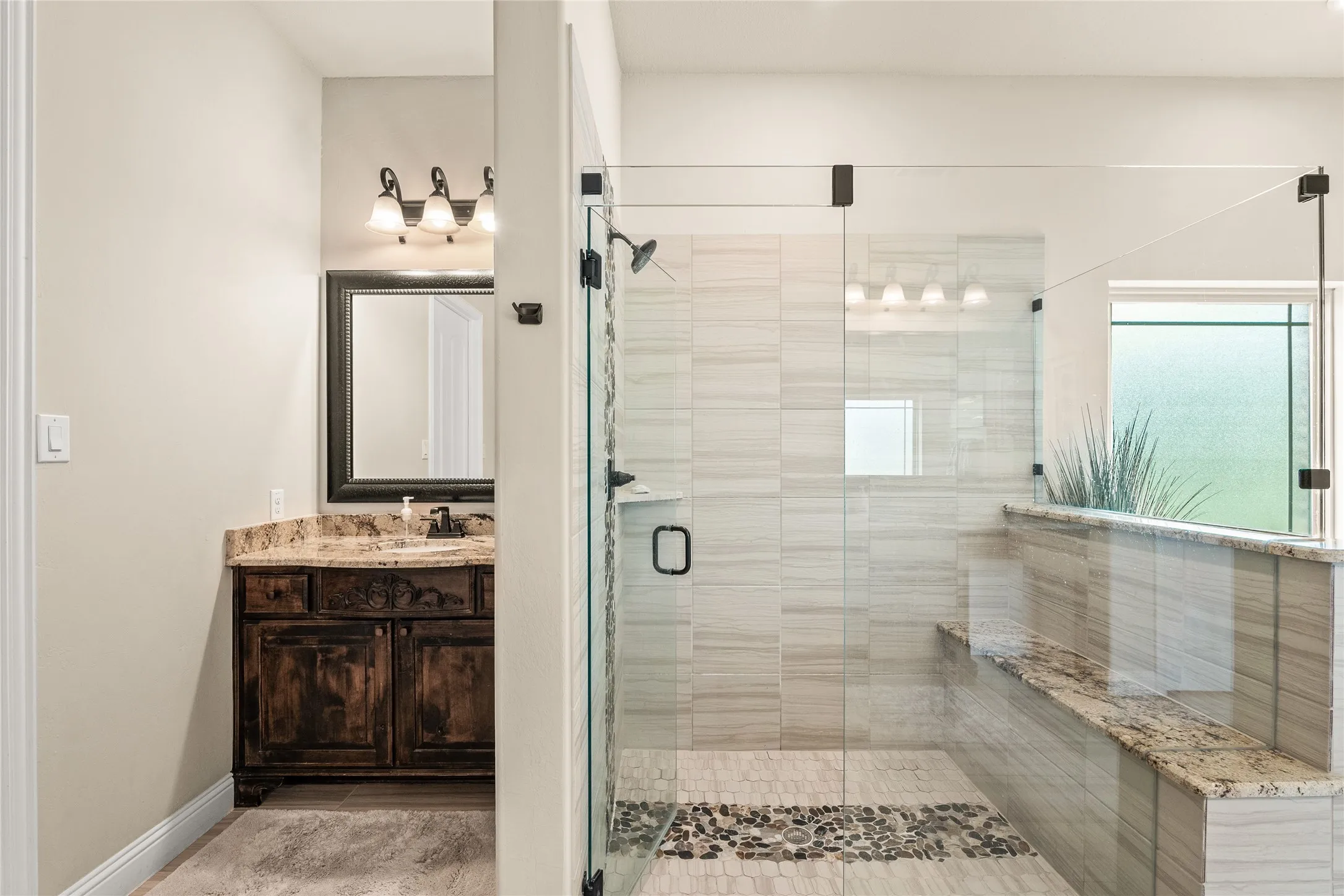 Single Family Residence For Sale in Collin County , 1615 Sara Cove, Lucas, Texas 75002, 5 Bedroom, 5 Bathroom, 3 Garage spaces, 4,662 Sqft, built in 2017, mls#21288132, Real Estate Agent in Lucas, Homes For Sale in Collin county, Homes For Sale in Lucas, Realtor in Lucas Texas, Real Estate Brokerage Independent Realty Texas, Luminita Cordes Realtor