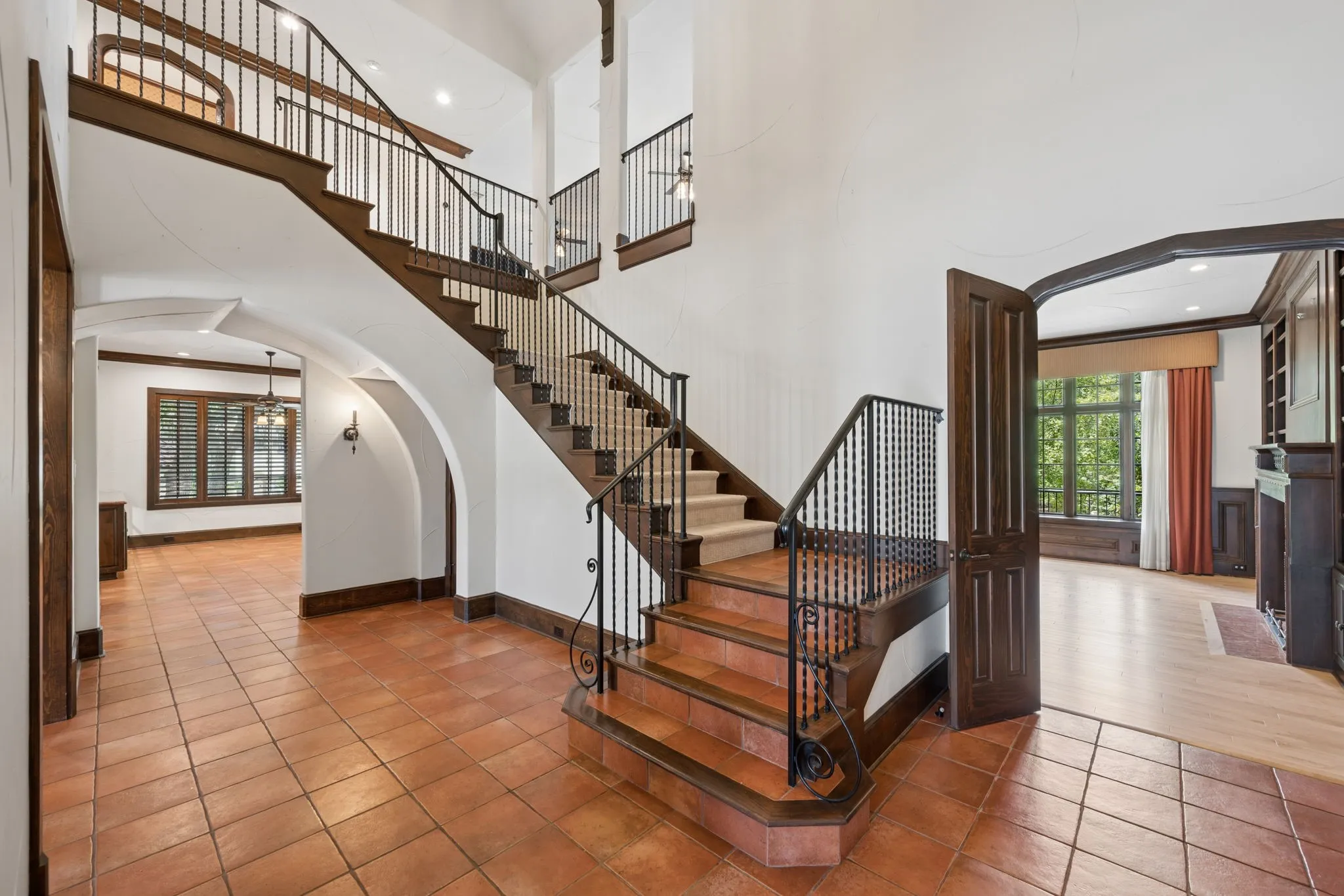 Single Family Residence For Sale in Dallas County , 4777 Byron Circle, Irving, Texas 75038, 4 Bedroom, 5 Bathroom, 3 Garage spaces, 5,270 Sqft, built in 2003, mls#21286469, Real Estate Agent in Irving, Homes For Sale in Dallas county, Homes For Sale in Irving, Realtor in Irving Texas, Real Estate Brokerage Independent Realty Texas, Luminita Cordes Realtor