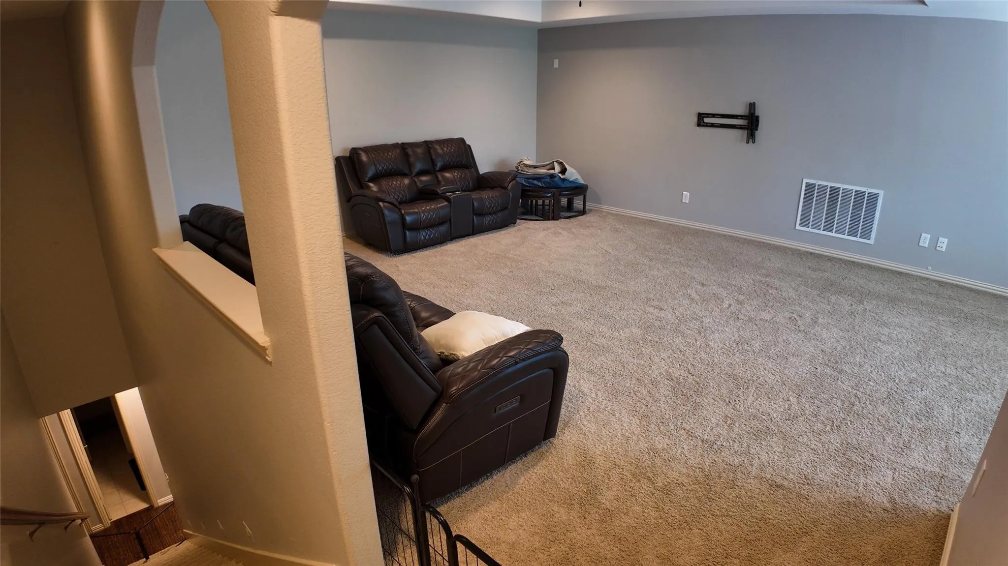 Single Family Residence For Rent in Collin County , 1109 Well Meadow Lane, Mc Kinney, Texas 75071, 4 Bedroom, 5 Bathroom, 2 Garage spaces, 3,352 Sqft, built in 2005, mls#21292849, Real Estate Agent in Mc Kinney, Homes For Rent in Collin county, Homes For Rent in Mc Kinney, Realtor in Mc Kinney Texas, Real Estate Brokerage Independent Realty Texas, Luminita Cordes Realtor