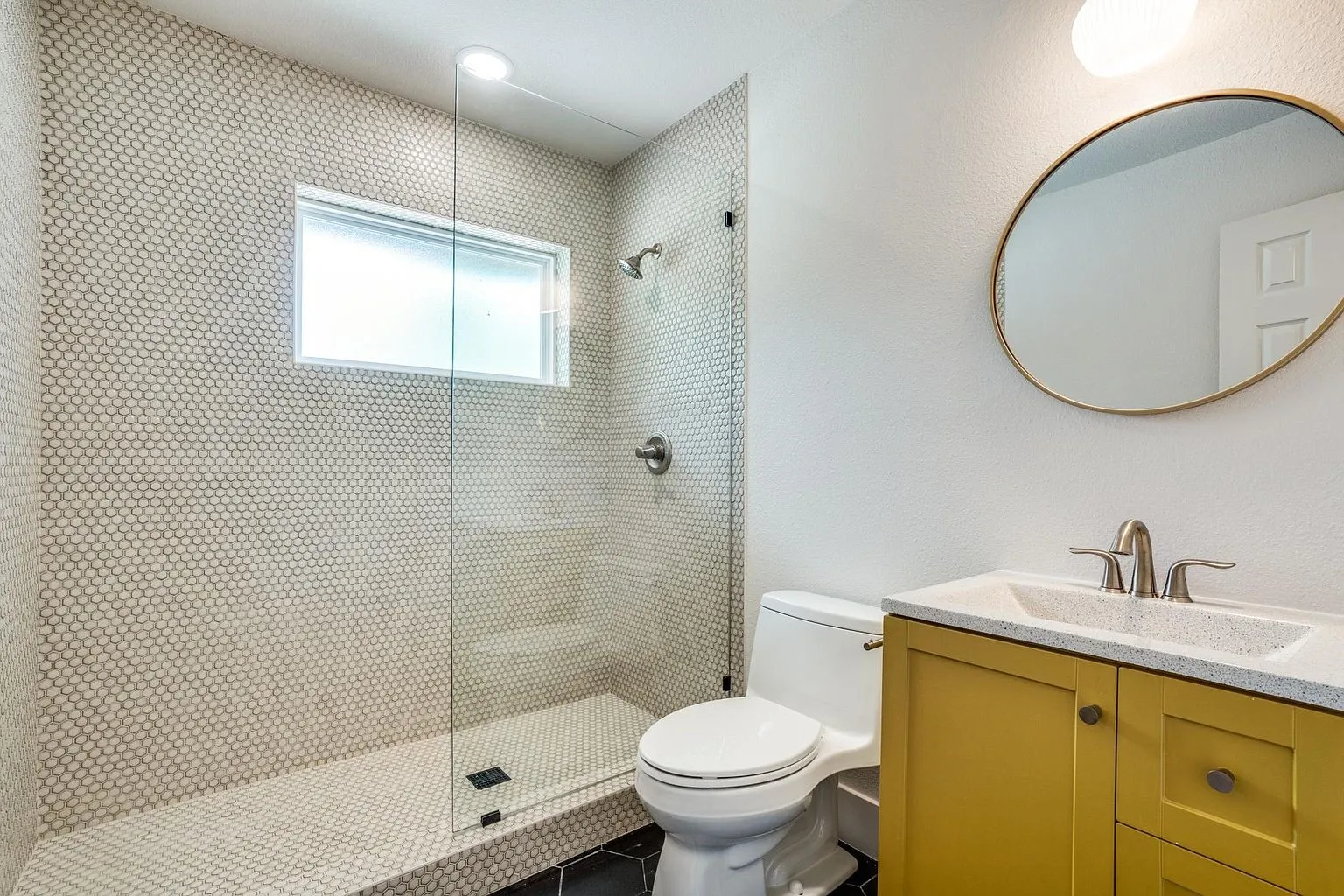Single Family Residence For Rent in Dallas County , 10343 Marsh Lane, Dallas, Texas 75229, 3 Bedroom, 2 Bathroom, 2 Garage spaces, 1,777 Sqft, built in 1956, mls#21288667, Real Estate Agent in Dallas, Homes For Rent in Dallas county, Homes For Rent in Dallas, Realtor in Dallas Texas, Real Estate Brokerage Independent Realty Texas, Luminita Cordes Realtor