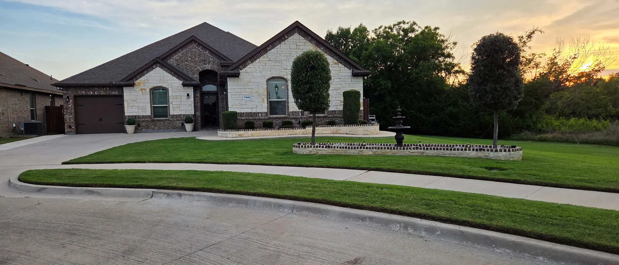 Single Family Residence For Sale in Tarrant County , 7802 Bella Way, Arlington, Texas 76001, 4 Bedroom, 2 Bathroom, 3 Garage spaces, 2,270 Sqft, built in 2020, mls#21291174, Real Estate Agent in Arlington, Homes For Sale in Tarrant county, Homes For Sale in Arlington, Realtor in Arlington Texas, Real Estate Brokerage Independent Realty Texas, Luminita Cordes Realtor