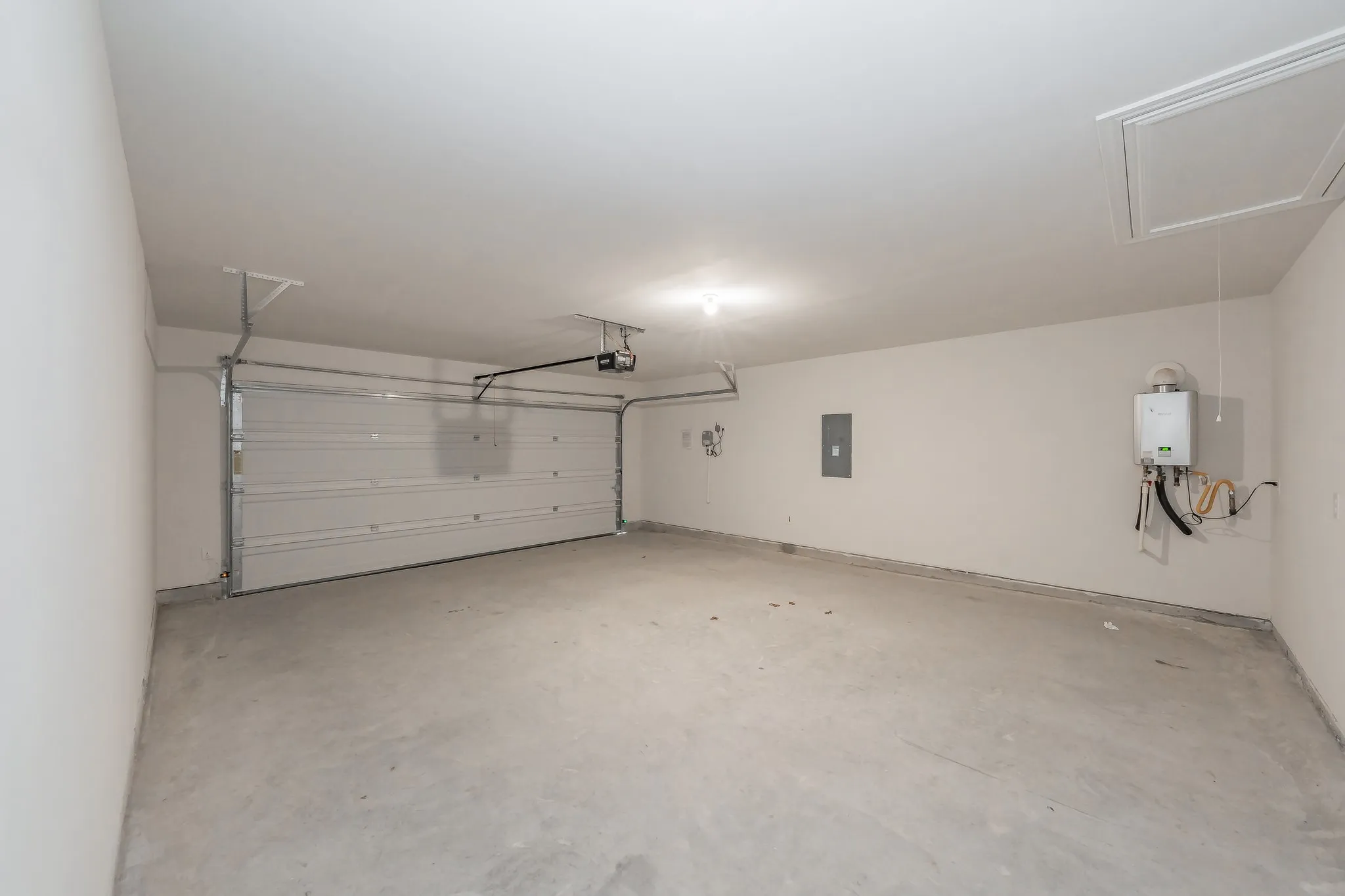Single Family Residence For Rent in Cooke County , 764 Primrose Lane, Pilot Point, Texas 76258, 3 Bedrooms, 2 Bathrooms, 2 Garage spaces, 1,601 Sqft, built in 2023, Price $2,100, mls#21292855, Real Estate Agent in Pilot Point, Homes For Rent in Cooke county, Homes For Rent in Pilot Point, Realtor in Pilot Point Texas, Real Estate Brokerage Independent Realty Texas, Luminita Cordes Realtor