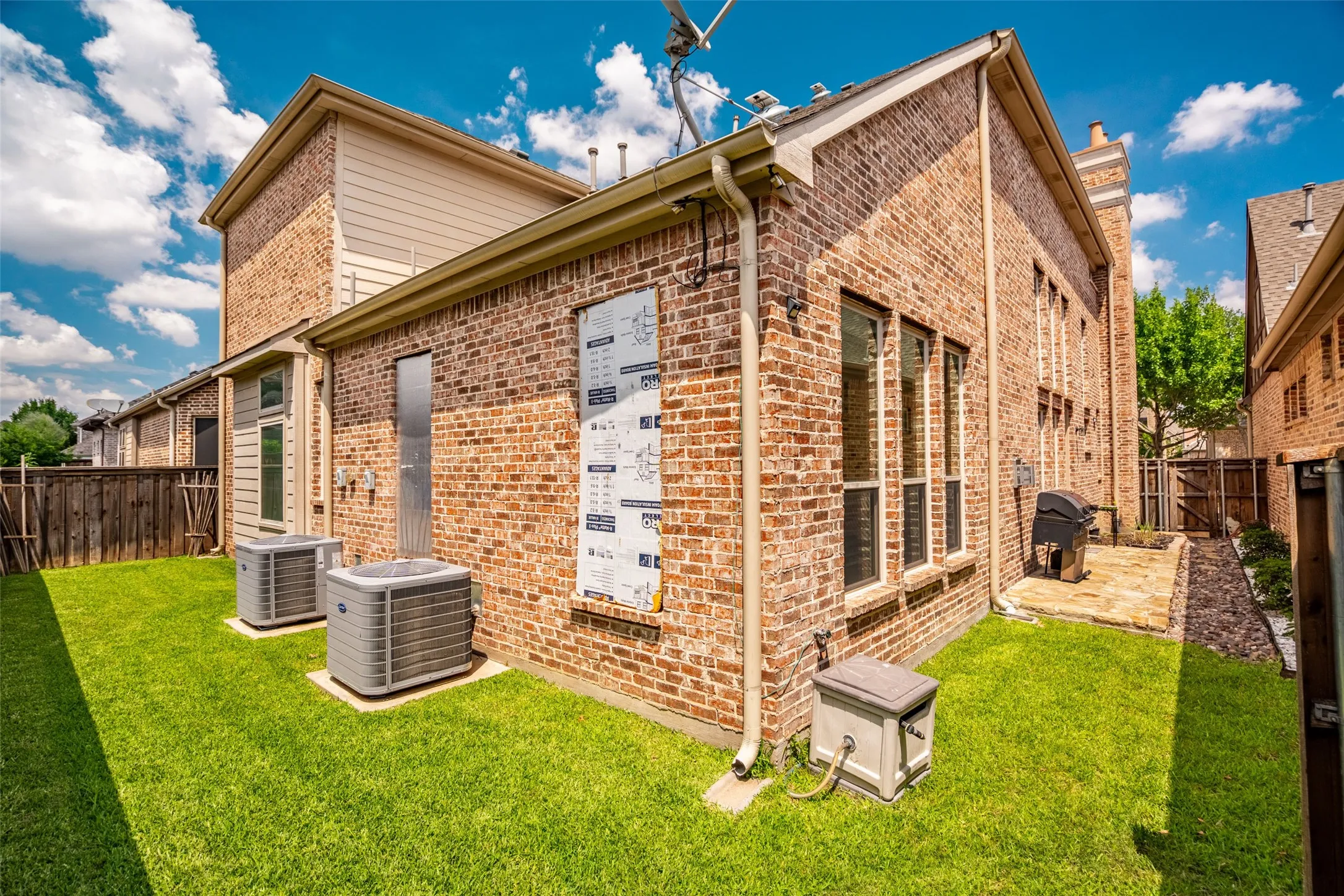 Single Family Residence For Sale in Denton County , 8244 Inverness, The Colony, Texas 75056, 4 Bedroom, 4 Bathroom, 2 Garage spaces, 3,928 Sqft, built in 2008, mls#21292159, Real Estate Agent in The Colony, Homes For Sale in Denton county, Homes For Sale in The Colony, Realtor in The Colony Texas, Real Estate Brokerage Independent Realty Texas, Luminita Cordes Realtor