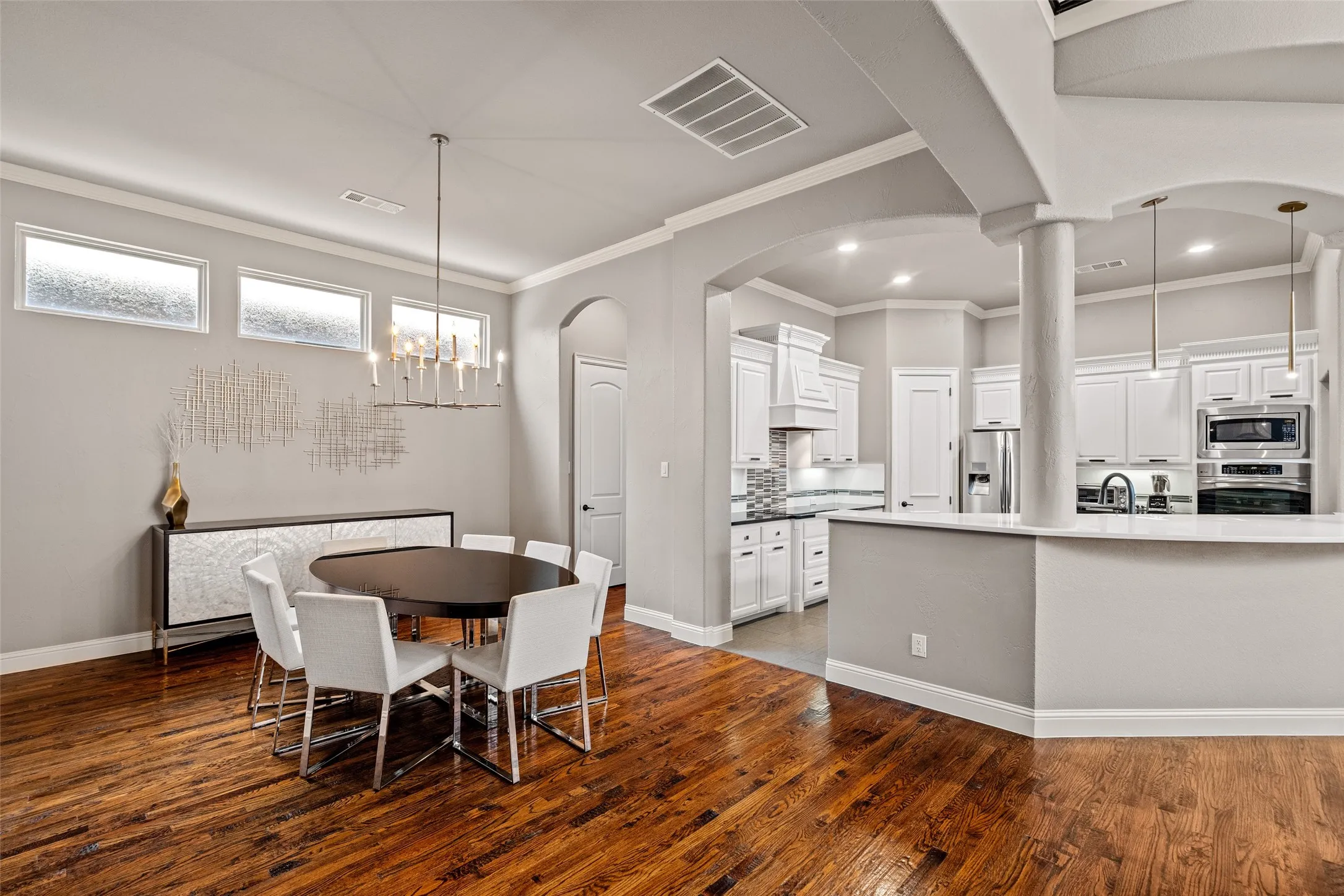 Single Family Residence For Sale in Denton County , 8244 Inverness, The Colony, Texas 75056, 4 Bedroom, 4 Bathroom, 2 Garage spaces, 3,928 Sqft, built in 2008, mls#21292159, Real Estate Agent in The Colony, Homes For Sale in Denton county, Homes For Sale in The Colony, Realtor in The Colony Texas, Real Estate Brokerage Independent Realty Texas, Luminita Cordes Realtor
