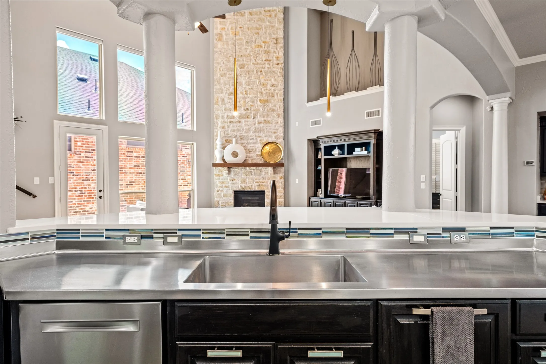 Single Family Residence For Sale in Denton County , 8244 Inverness, The Colony, Texas 75056, 4 Bedroom, 4 Bathroom, 2 Garage spaces, 3,928 Sqft, built in 2008, mls#21292159, Real Estate Agent in The Colony, Homes For Sale in Denton county, Homes For Sale in The Colony, Realtor in The Colony Texas, Real Estate Brokerage Independent Realty Texas, Luminita Cordes Realtor