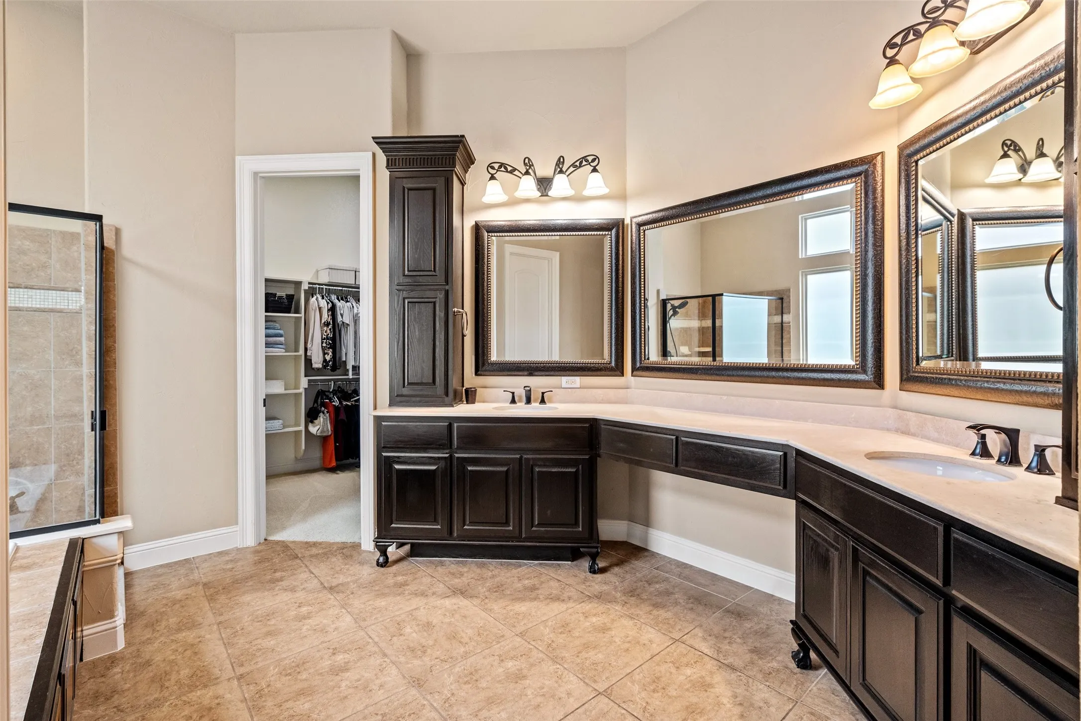 Single Family Residence For Sale in Denton County , 8244 Inverness, The Colony, Texas 75056, 4 Bedroom, 4 Bathroom, 2 Garage spaces, 3,928 Sqft, built in 2008, mls#21292159, Real Estate Agent in The Colony, Homes For Sale in Denton county, Homes For Sale in The Colony, Realtor in The Colony Texas, Real Estate Brokerage Independent Realty Texas, Luminita Cordes Realtor