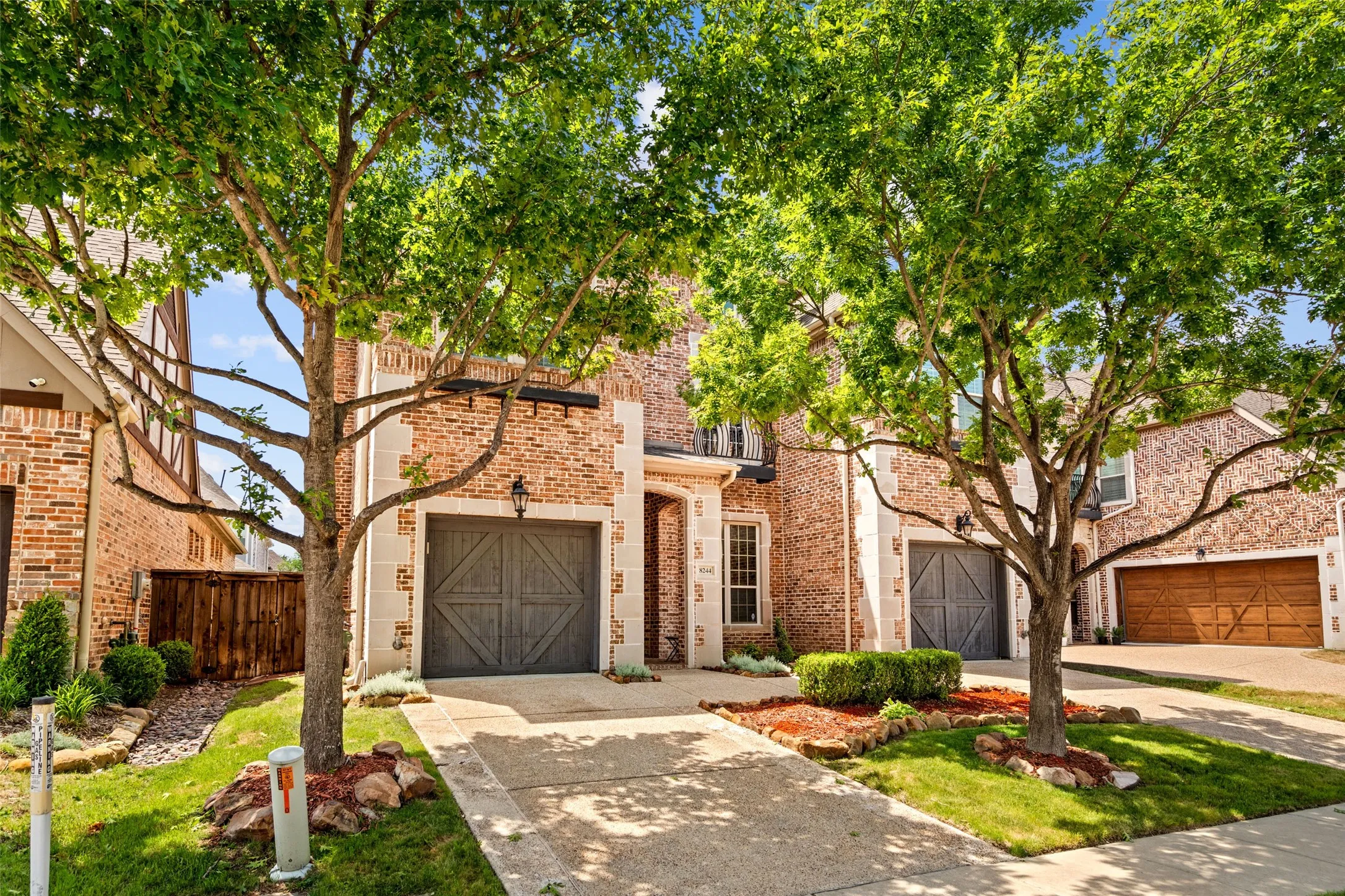 Single Family Residence For Sale in Denton County , 8244 Inverness, The Colony, Texas 75056, 4 Bedroom, 4 Bathroom, 2 Garage spaces, 3,928 Sqft, built in 2008, mls#21292159, Real Estate Agent in The Colony, Homes For Sale in Denton county, Homes For Sale in The Colony, Realtor in The Colony Texas, Real Estate Brokerage Independent Realty Texas, Luminita Cordes Realtor