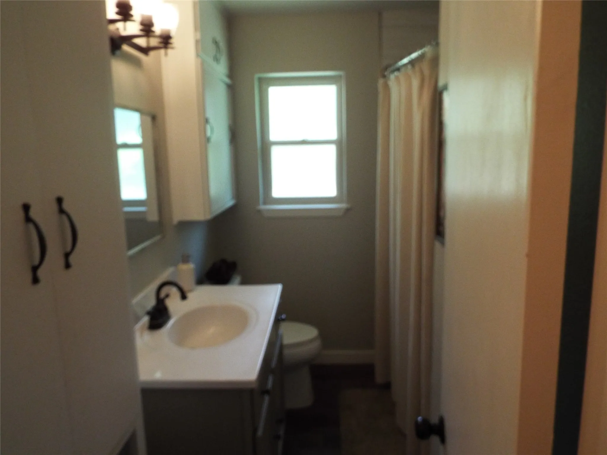 Single Family Residence For Sale in Henderson County , 808 Shady Trail, Athens, Texas 75751, 3 Bedrooms, 2 Bathrooms, Garage spaces, 1,965 Sqft, built in 1964, Price $209,000, mls#21292896, Real Estate Agent in Athens, Homes For Sale in Henderson county, Homes For Sale in Athens, Realtor in Athens Texas, Real Estate Brokerage Independent Realty Texas, Luminita Cordes Realtor