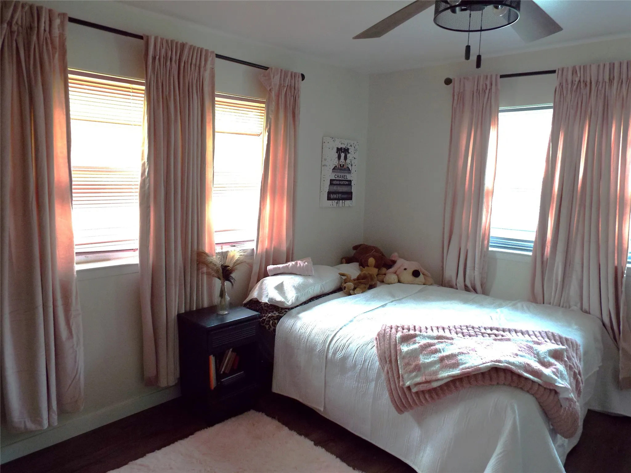 Single Family Residence For Sale in Henderson County , 808 Shady Trail, Athens, Texas 75751, 3 Bedrooms, 2 Bathrooms, Garage spaces, 1,965 Sqft, built in 1964, Price $209,000, mls#21292896, Real Estate Agent in Athens, Homes For Sale in Henderson county, Homes For Sale in Athens, Realtor in Athens Texas, Real Estate Brokerage Independent Realty Texas, Luminita Cordes Realtor