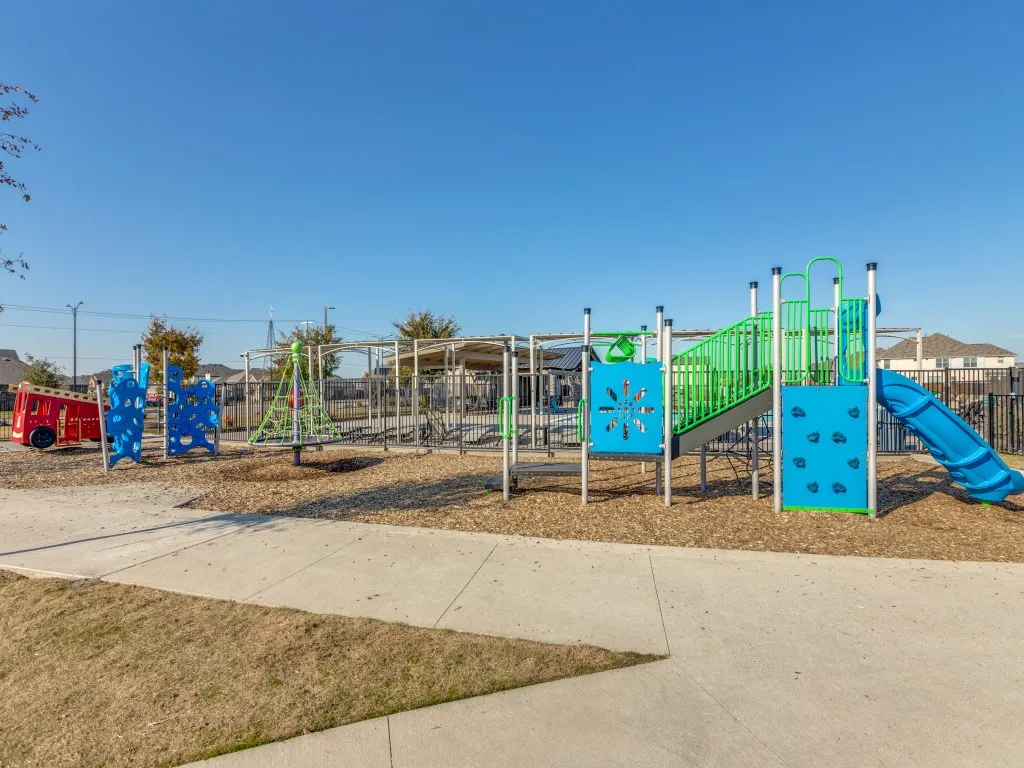 Single Family Residence For Sale in Denton County , 6317 Tudor Place, Celina, Texas 76227, 4 Bedroom, 2 Bathroom, 2 Garage spaces, 2,035 Sqft, built in 2021, mls#21284275, Real Estate Agent in Celina, Homes For Sale in Denton county, Homes For Sale in Celina, Realtor in Celina Texas, Real Estate Brokerage Independent Realty Texas, Luminita Cordes Realtor