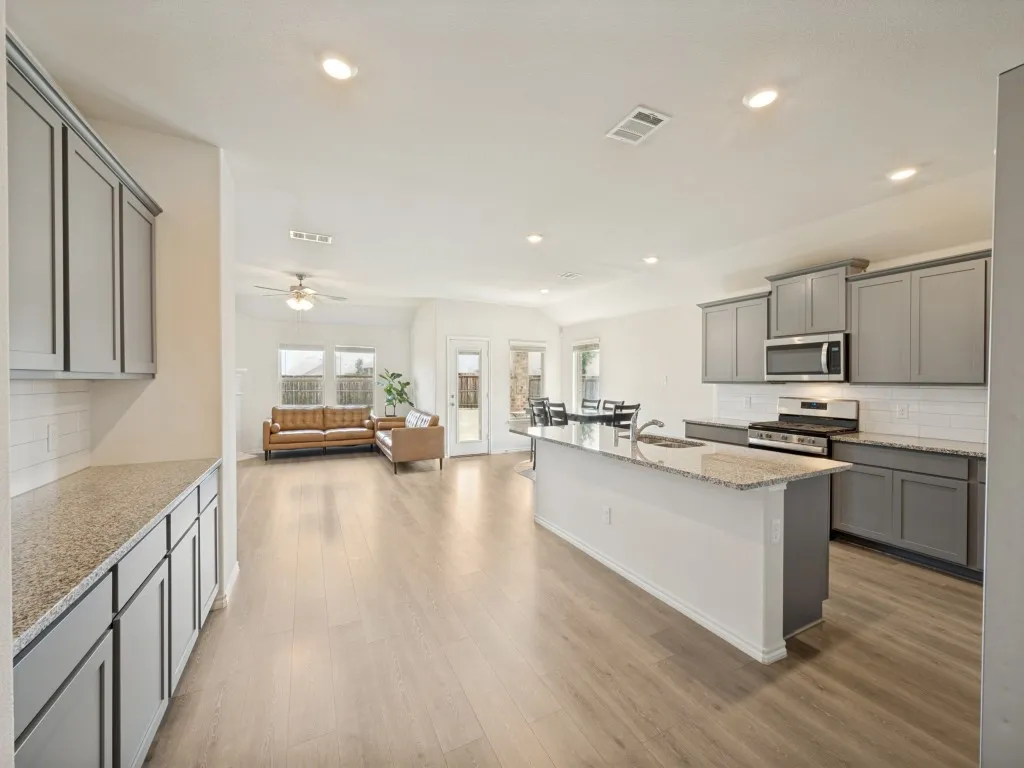 Single Family Residence For Sale in Denton County , 6317 Tudor Place, Celina, Texas 76227, 4 Bedroom, 2 Bathroom, 2 Garage spaces, 2,035 Sqft, built in 2021, mls#21284275, Real Estate Agent in Celina, Homes For Sale in Denton county, Homes For Sale in Celina, Realtor in Celina Texas, Real Estate Brokerage Independent Realty Texas, Luminita Cordes Realtor