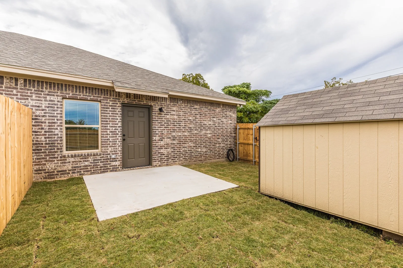 Duplex For Sale in Mc Lennan County , 602 Washington Street, Mc Gregor, Texas 76657, 4 Bedroom, 4 Bathroom, Garage spaces, 0 Sqft, built in 2019, mls#21292700, Real Estate Agent in Mc Gregor, Homes For Sale in Mc Lennan county, Homes For Sale in Mc Gregor, Realtor in Mc Gregor Texas, Real Estate Brokerage Independent Realty Texas, Luminita Cordes Realtor