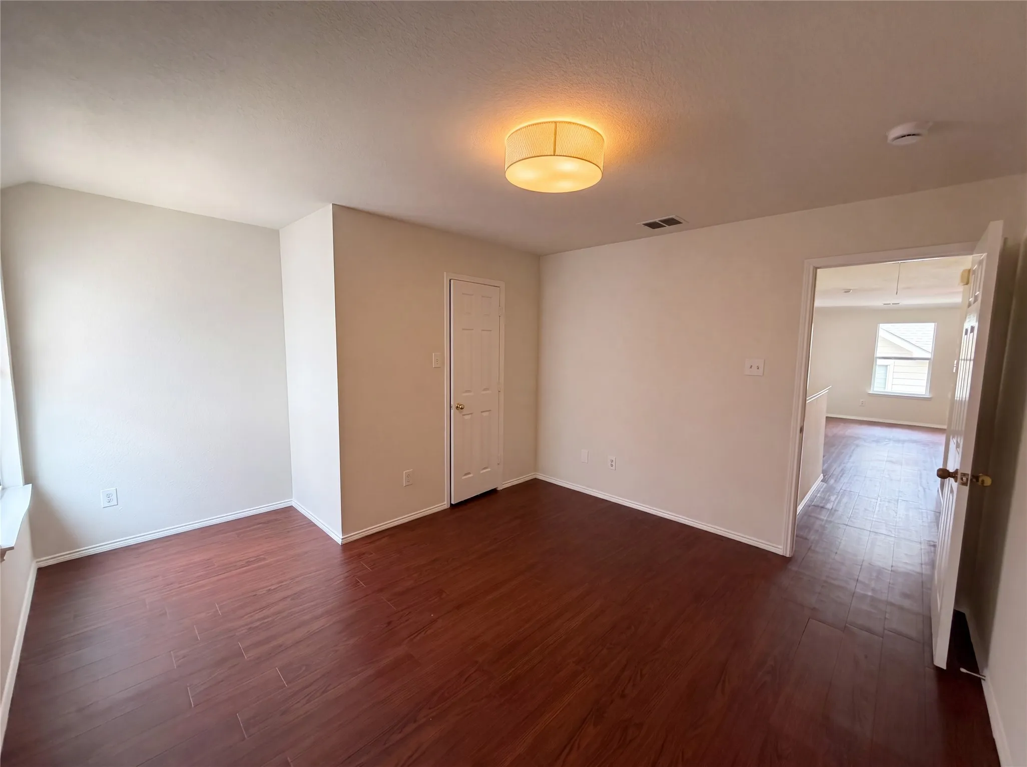 Single Family Residence For Sale in Dallas County , 1202 Mccormick Street, Garland, Texas 75040, 4 Bedroom, 3 Bathroom, 2 Garage spaces, 2,732 Sqft, built in 2002, mls#21292905, Real Estate Agent in Garland, Homes For Sale in Dallas county, Homes For Sale in Garland, Realtor in Garland Texas, Real Estate Brokerage Independent Realty Texas, Luminita Cordes Realtor