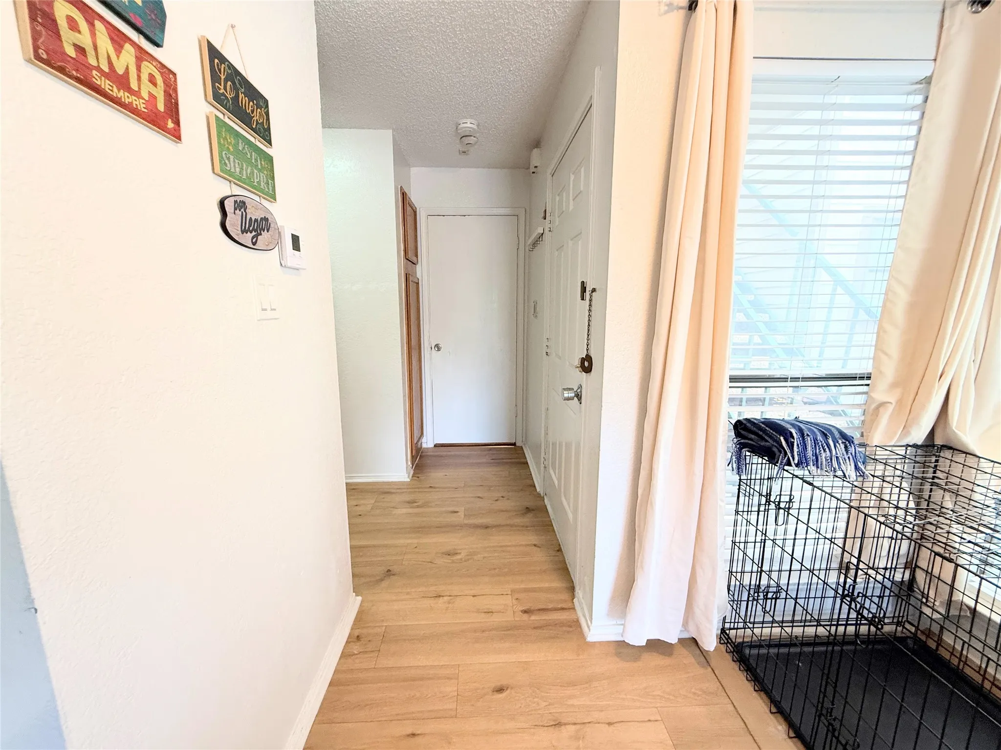 Condominium For Sale in Tarrant County , 2312 Balsam Drive A214, Arlington, Texas 76006, 2 Bedroom, 1 Bathroom, Garage spaces, 774 Sqft, built in 1980, mls#21292351, Real Estate Agent in Arlington, Homes For Sale in Tarrant county, Homes For Sale in Arlington, Realtor in Arlington Texas, Real Estate Brokerage Independent Realty Texas, Luminita Cordes Realtor