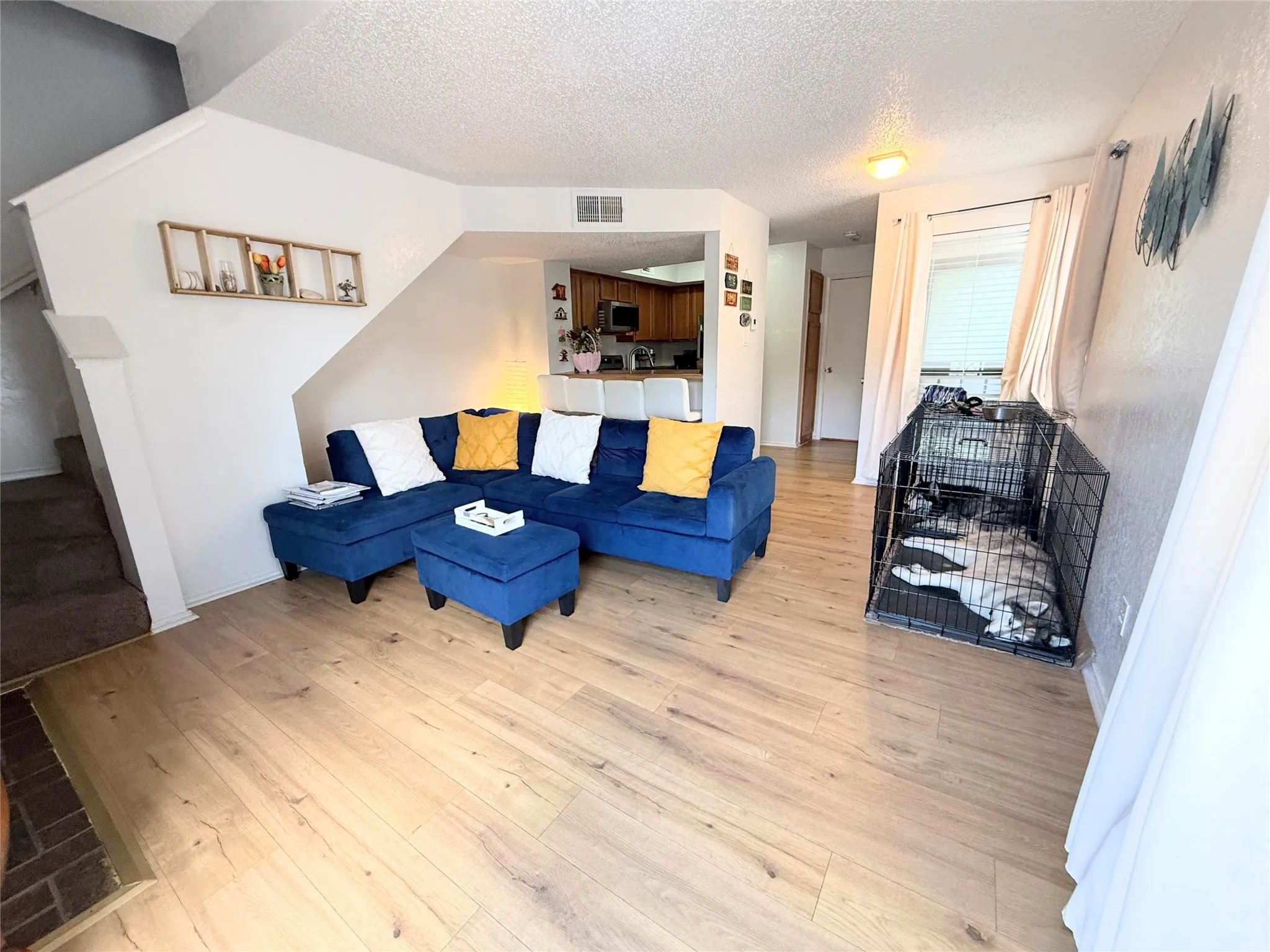 Condominium For Sale in Tarrant County , 2312 Balsam Drive A214, Arlington, Texas 76006, 2 Bedroom, 1 Bathroom, Garage spaces, 774 Sqft, built in 1980, mls#21292351, Real Estate Agent in Arlington, Homes For Sale in Tarrant county, Homes For Sale in Arlington, Realtor in Arlington Texas, Real Estate Brokerage Independent Realty Texas, Luminita Cordes Realtor