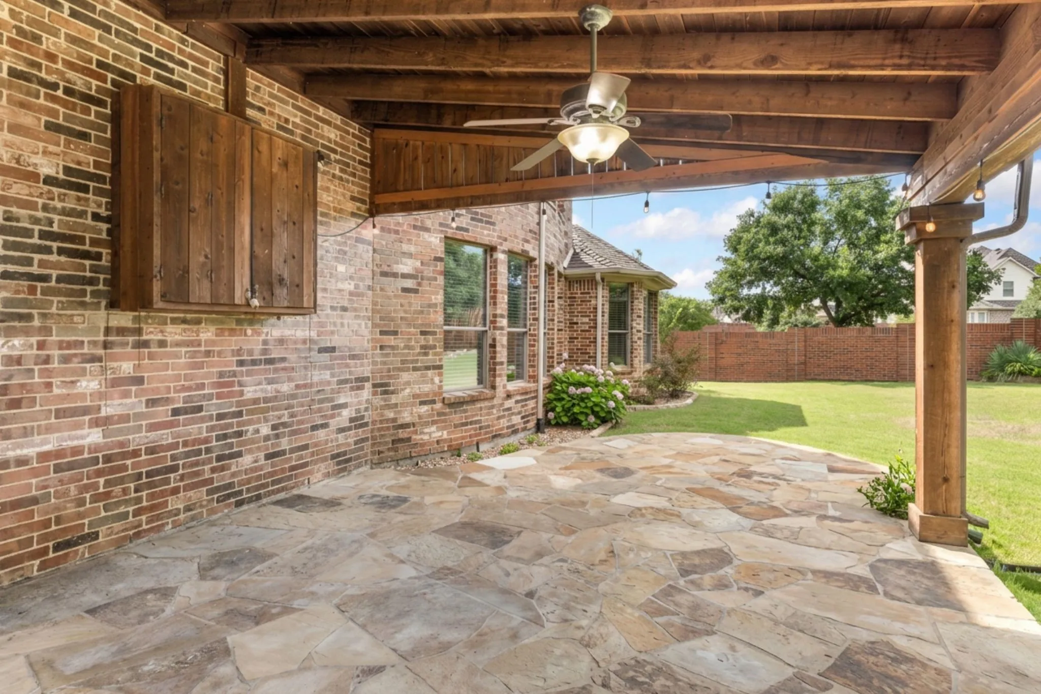 Single Family Residence For Sale in Collin County , 601 Livingston Drive, Prosper, Texas 75078, 4 Bedroom, 5 Bathroom, 3 Garage spaces, 3,883 Sqft, built in 2007, mls#21251108, Real Estate Agent in Prosper, Homes For Sale in Collin county, Homes For Sale in Prosper, Realtor in Prosper Texas, Real Estate Brokerage Independent Realty Texas, Luminita Cordes Realtor