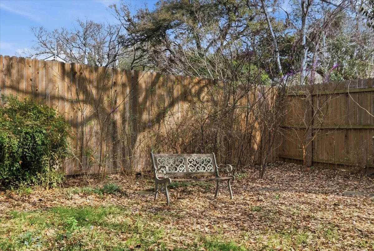 Single Family Residence For Sale in Tarrant County , 4755 Westcreek Drive, Fort Worth, Texas 76133, 3 Bedroom, 2 Bathroom, 2 Garage spaces, 1,364 Sqft, built in 1953, mls#21292912, Real Estate Agent in Fort Worth, Homes For Sale in Tarrant county, Homes For Sale in Fort Worth, Realtor in Fort Worth Texas, Real Estate Brokerage Independent Realty Texas, Luminita Cordes Realtor
