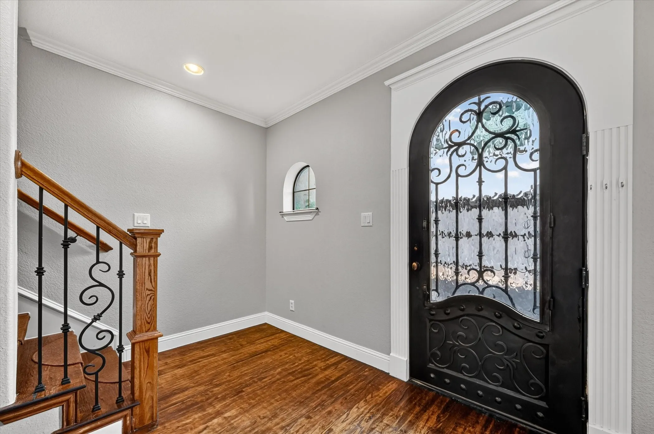 Townhouse For Sale in Dallas County , 6220 Oram Street B, Dallas, Texas 75214, 3 Bedroom, 4 Bathroom, 2 Garage spaces, 2,336 Sqft, built in 2007, Price $669,000, mls#21292678, Real Estate Agent in Dallas, Homes For Sale in Dallas county, Homes For Sale in Dallas, Realtor in Dallas Texas, Real Estate Brokerage Independent Realty Texas, Luminita Cordes Realtor